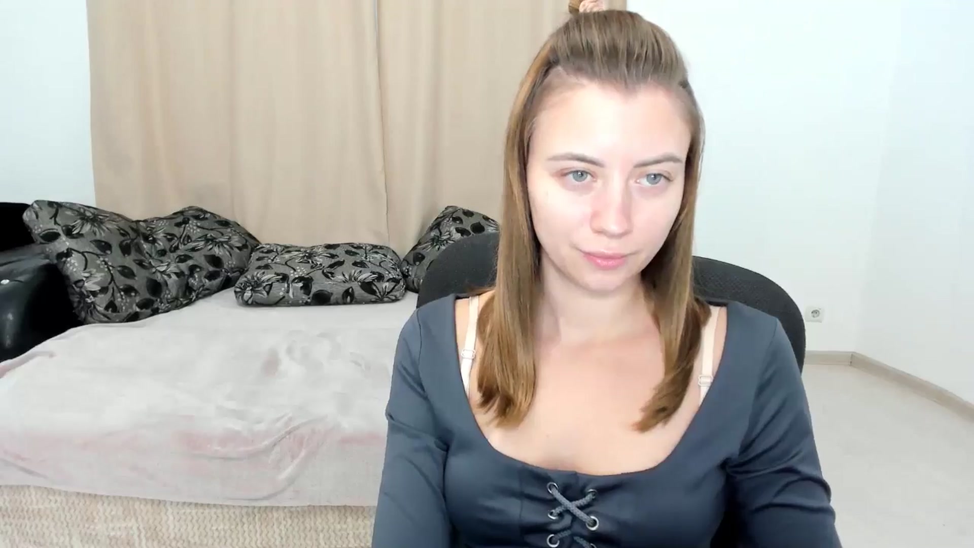 Gallery image thumbnail from Sulfate0's myfreecams stream on, 11/24/2024, 10:14 image 12 of 20