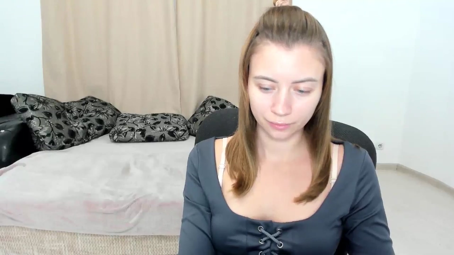 Gallery image thumbnail from Sulfate0's myfreecams stream on, 11/24/2024, 10:14 image 18 of 20