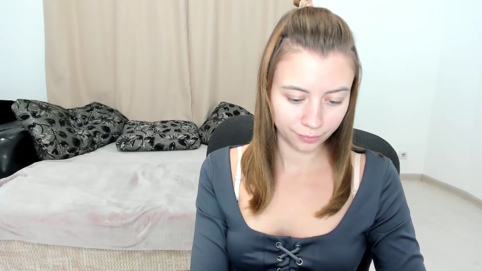 Gallery image thumbnail from Sulfate0's myfreecams stream on, 11/24/2024, 10:14 image 19 of 20