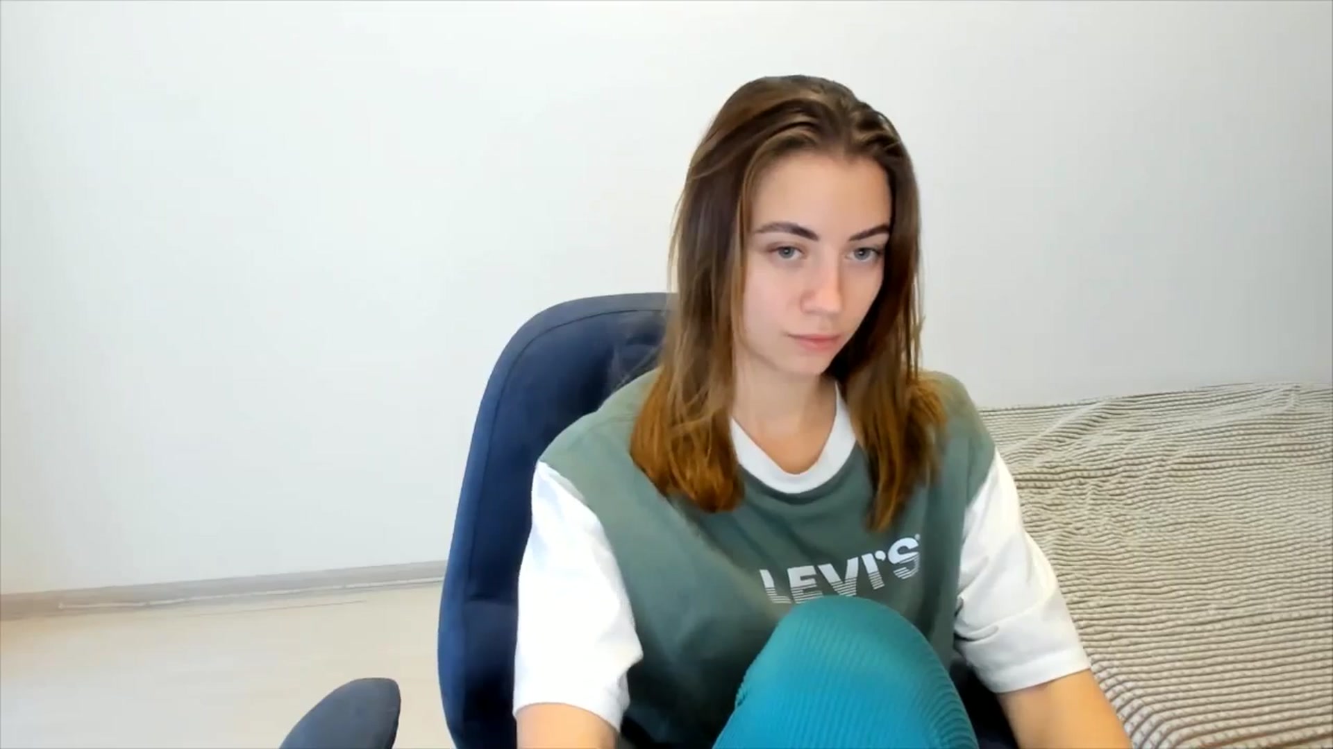 Gallery image thumbnail from Sulfate0's myfreecams stream on, 11/25/2024, 08:44 image 12 of 20