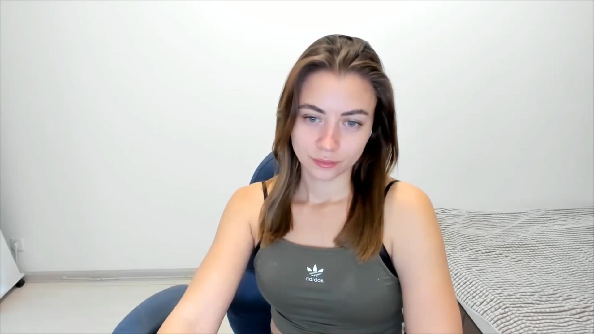 Gallery image thumbnail from Sulfate0's myfreecams stream on, 11/26/2024, 07:23 image 13 of 20