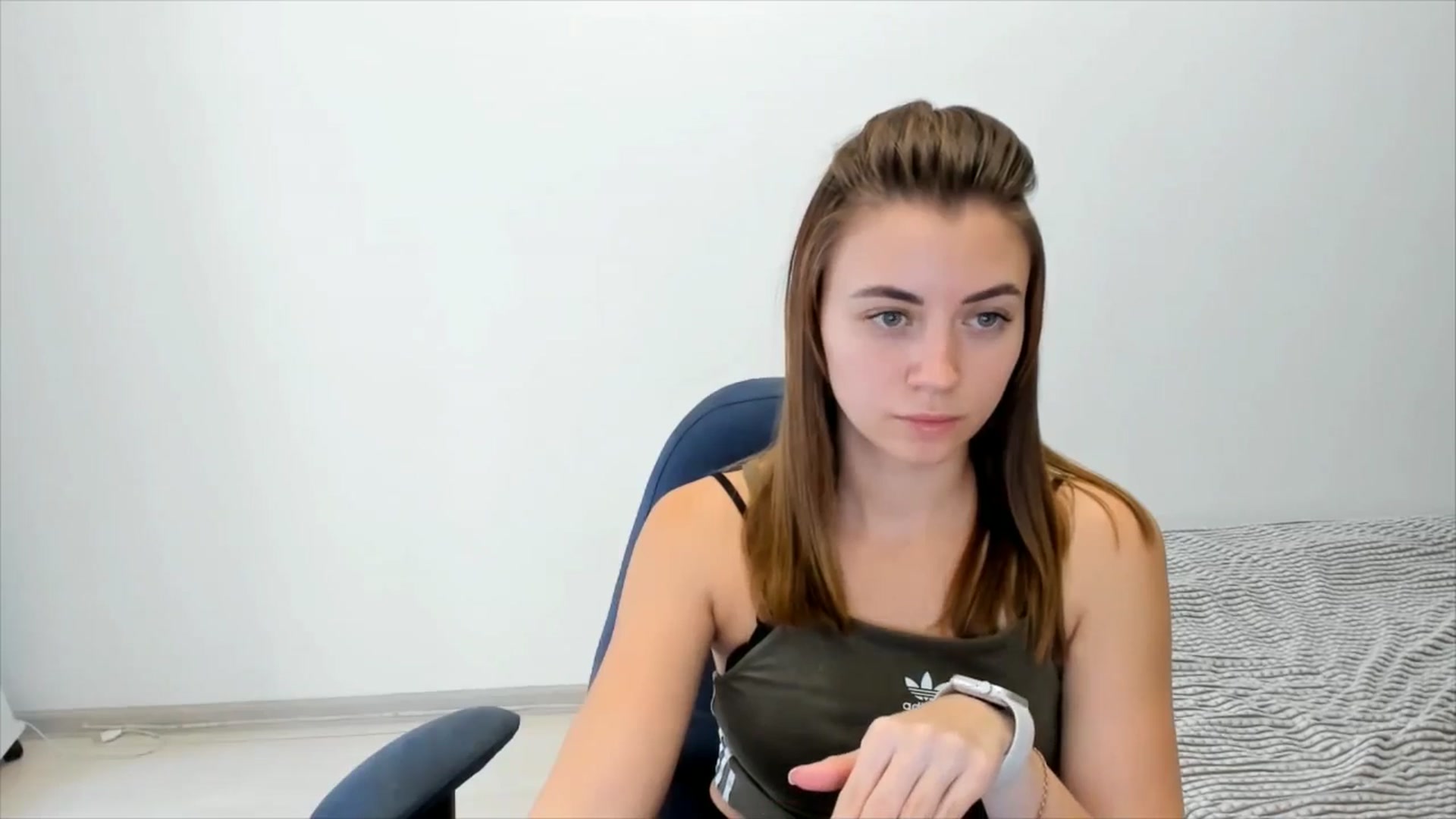 Gallery image thumbnail from Sulfate0's myfreecams stream on, 11/27/2024, 10:25 image 12 of 20