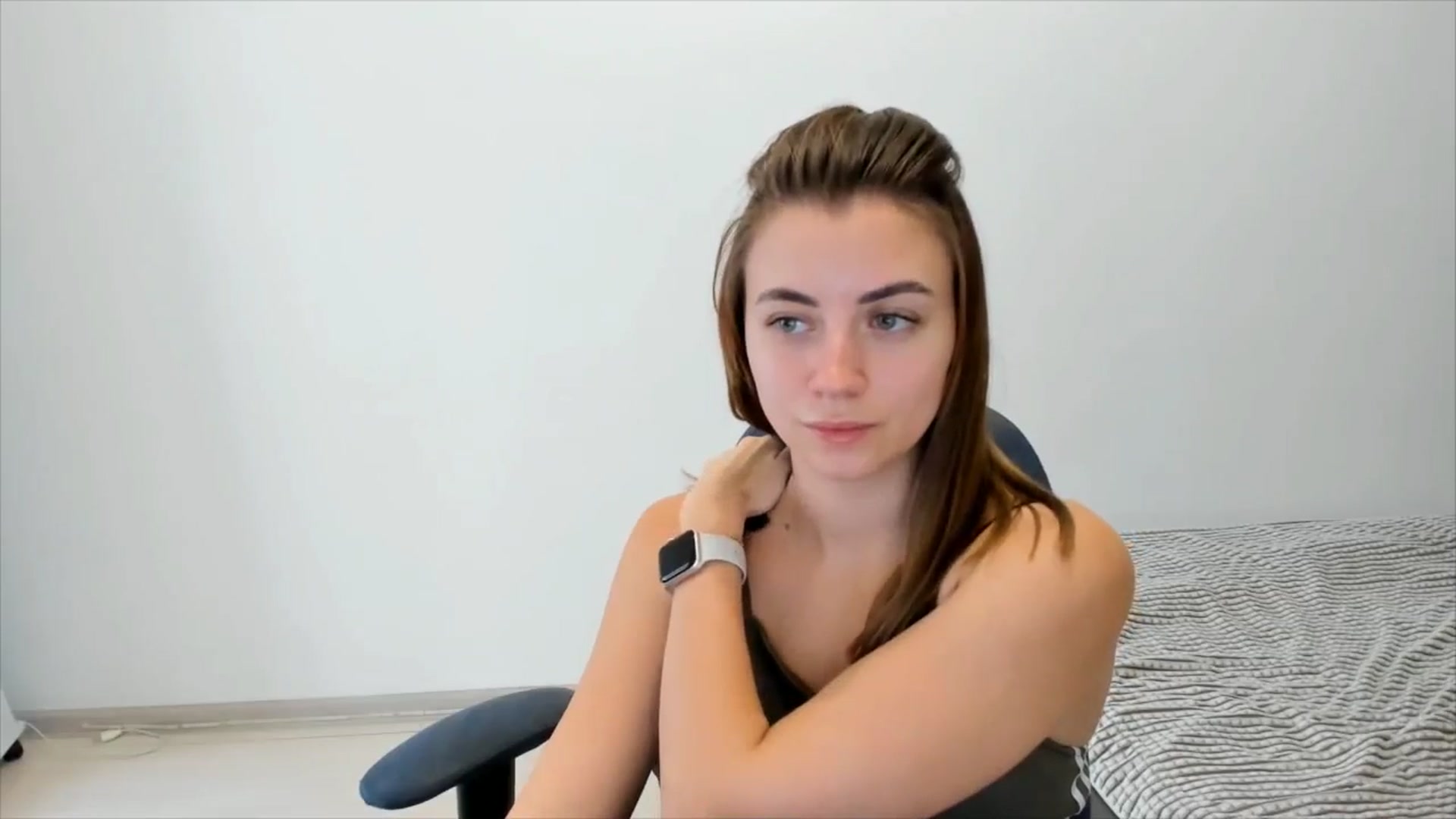 Gallery image thumbnail from Sulfate0's myfreecams stream on, 11/27/2024, 10:25 image 11 of 20