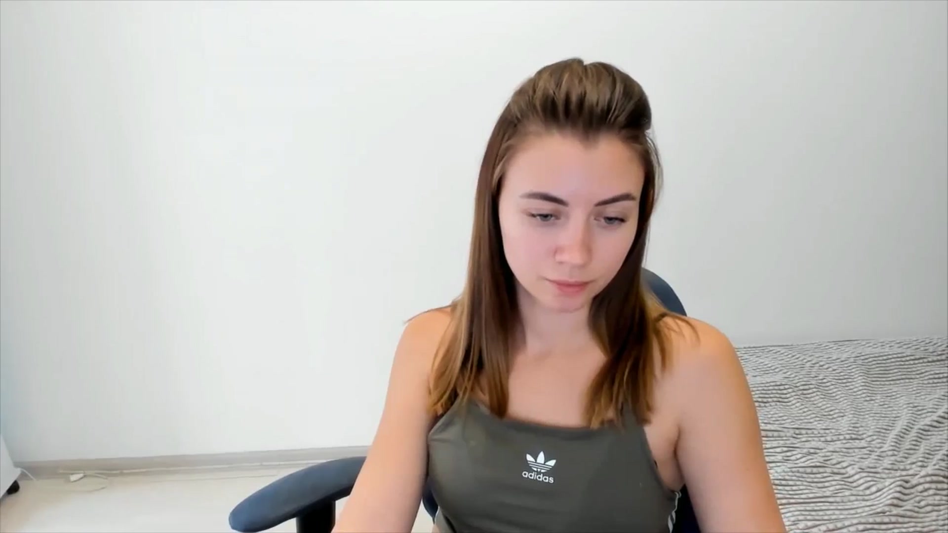 Gallery image thumbnail from Sulfate0's myfreecams stream on, 11/27/2024, 11:06 image 8 of 20