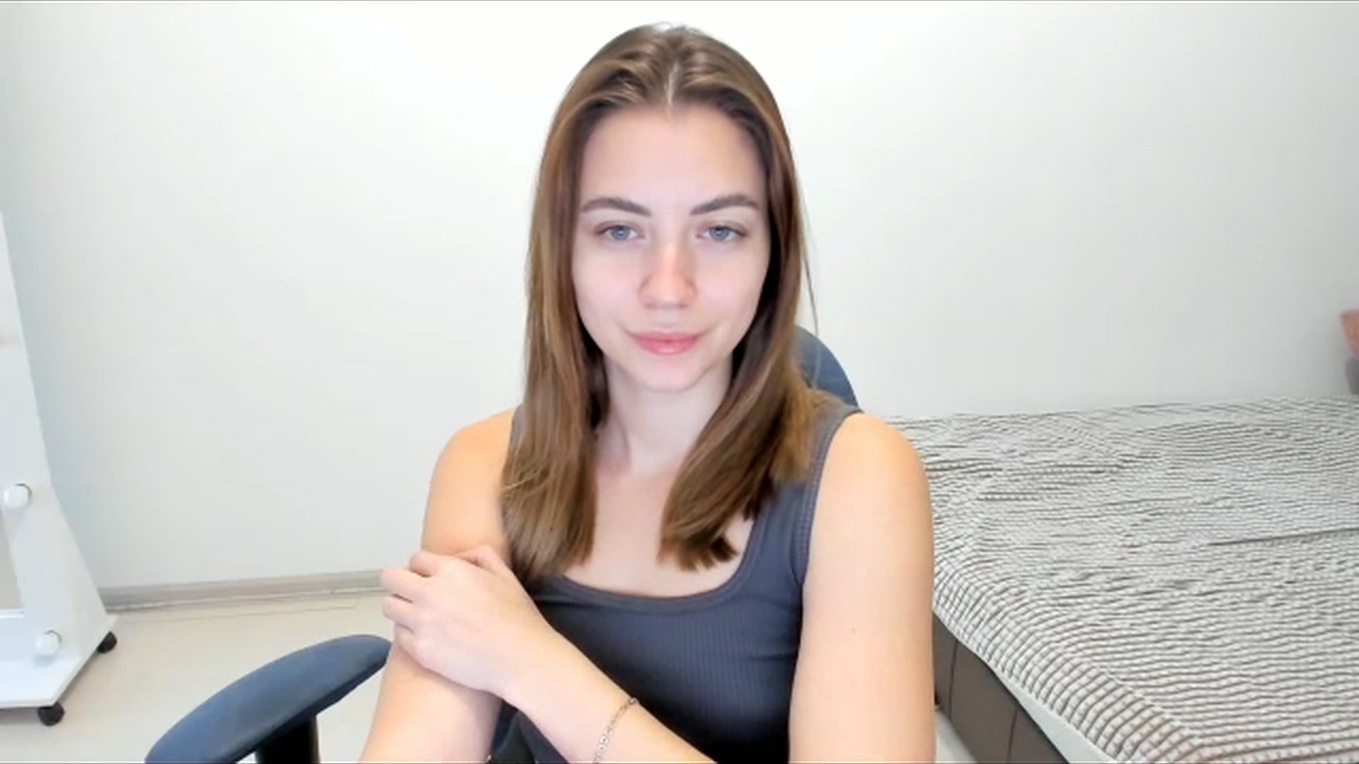 Gallery image thumbnail from Sulfate0's myfreecams stream on, 11/28/2024, 09:07 image 2 of 20