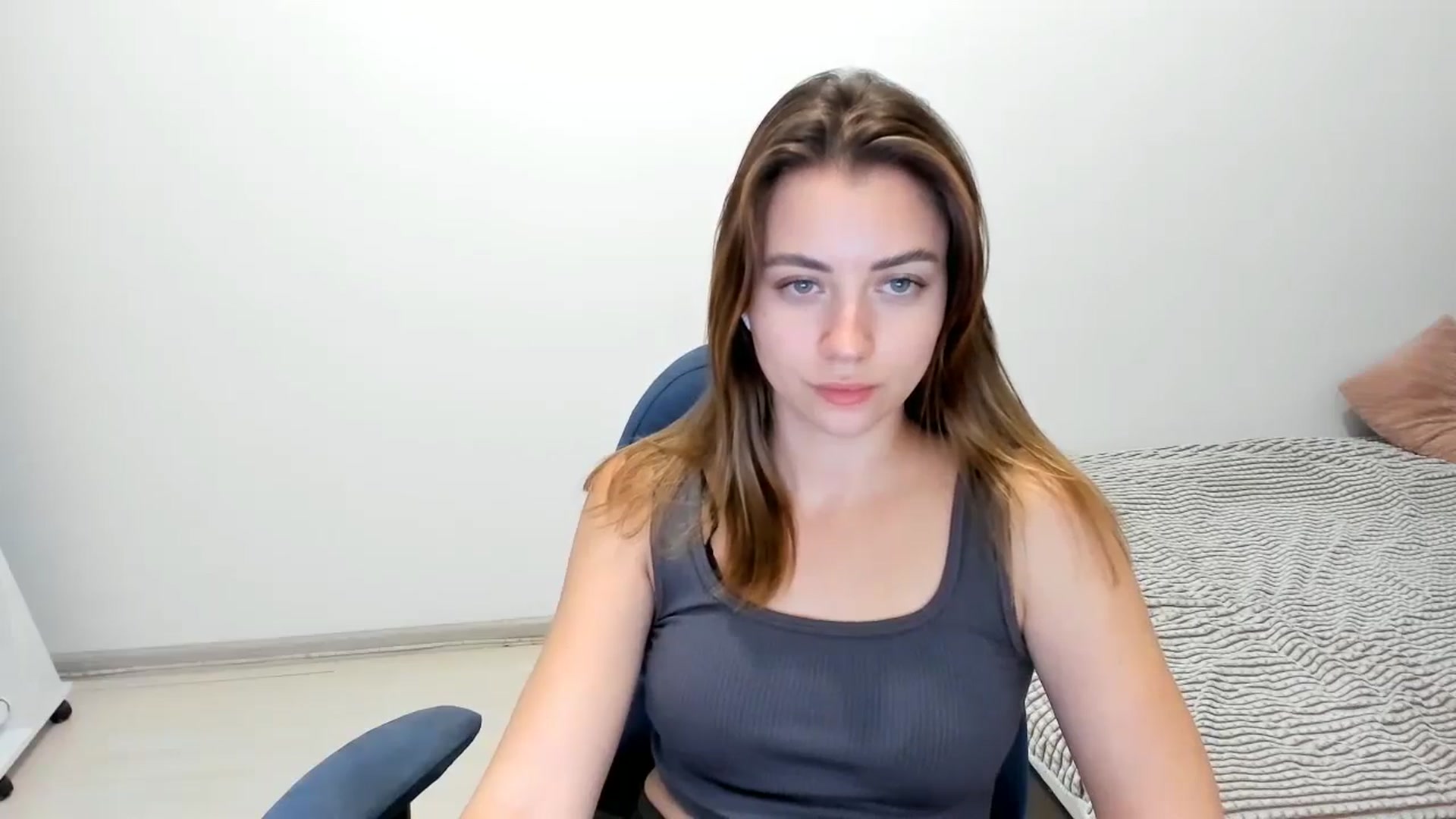 Gallery image thumbnail from Sulfate0's myfreecams stream on, 11/29/2024, 10:46 image 9 of 20