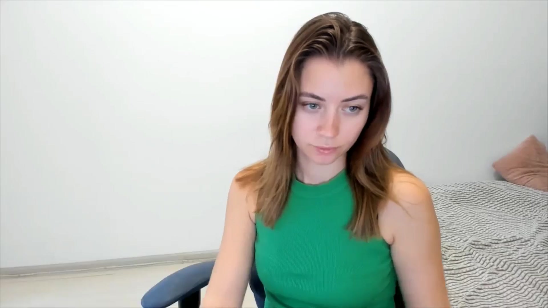 Gallery image thumbnail from Sulfate0's myfreecams stream on, 11/30/2024, 10:12 image 15 of 20