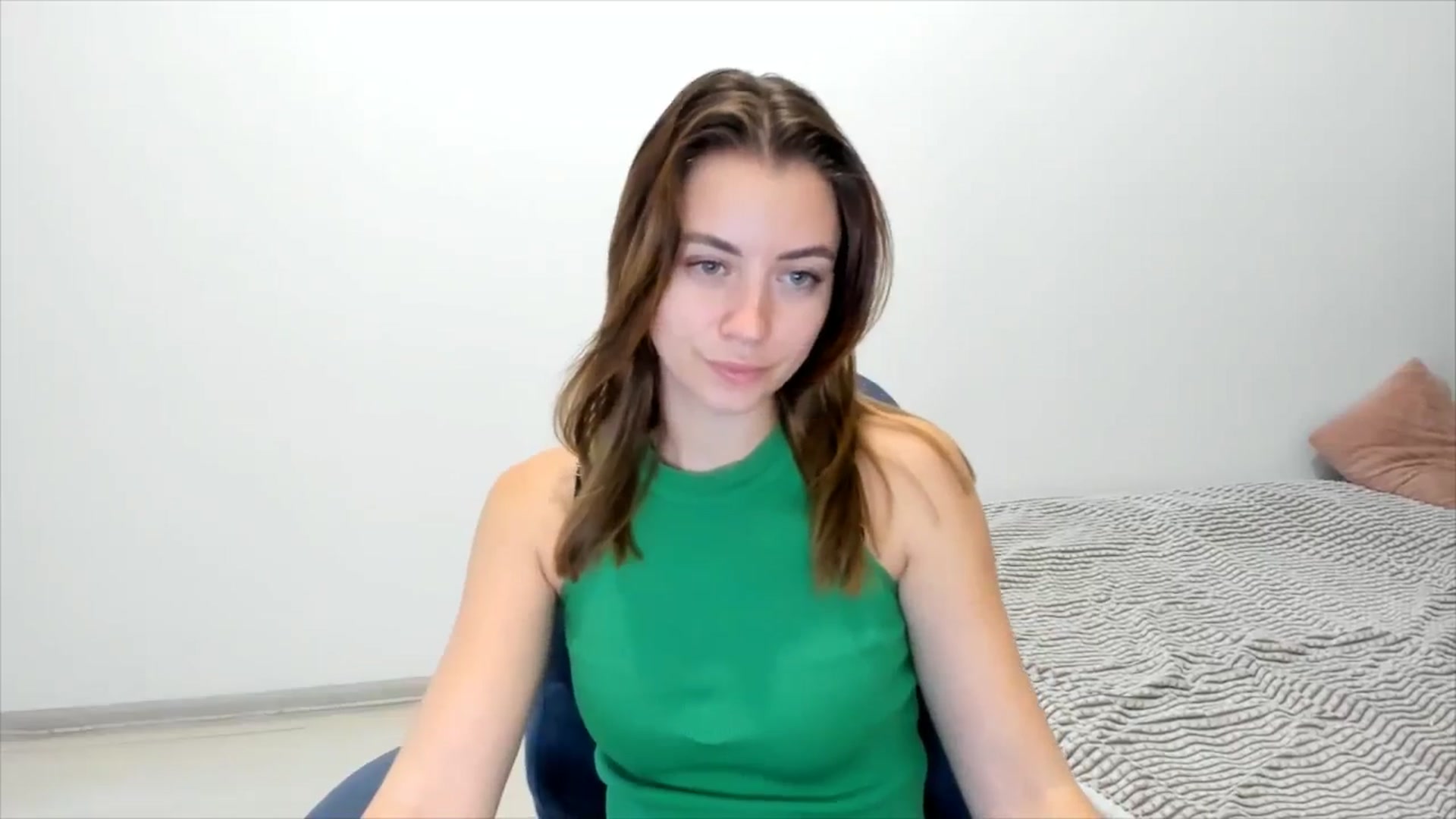 Gallery image thumbnail from Sulfate0's myfreecams stream on, 11/30/2024, 10:36 image 12 of 20