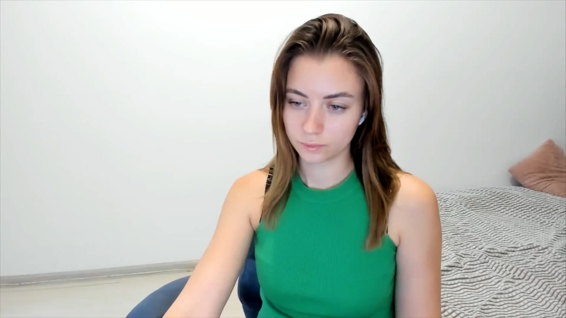 Gallery image thumbnail from Sulfate0's myfreecams stream on, 11/30/2024, 10:36 image 5 of 20