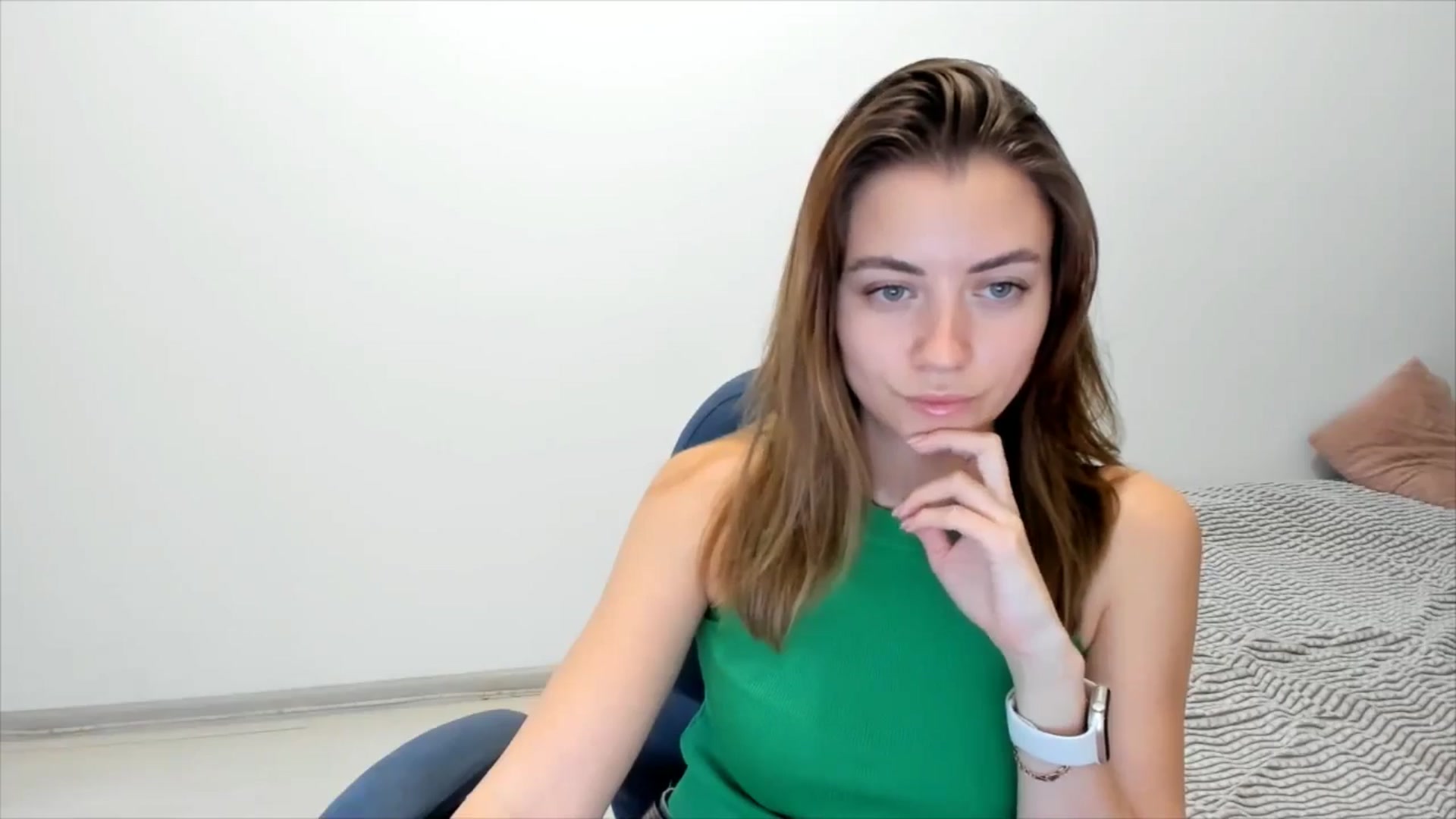 Gallery image thumbnail from Sulfate0's myfreecams stream on, 11/30/2024, 10:36 image 7 of 20