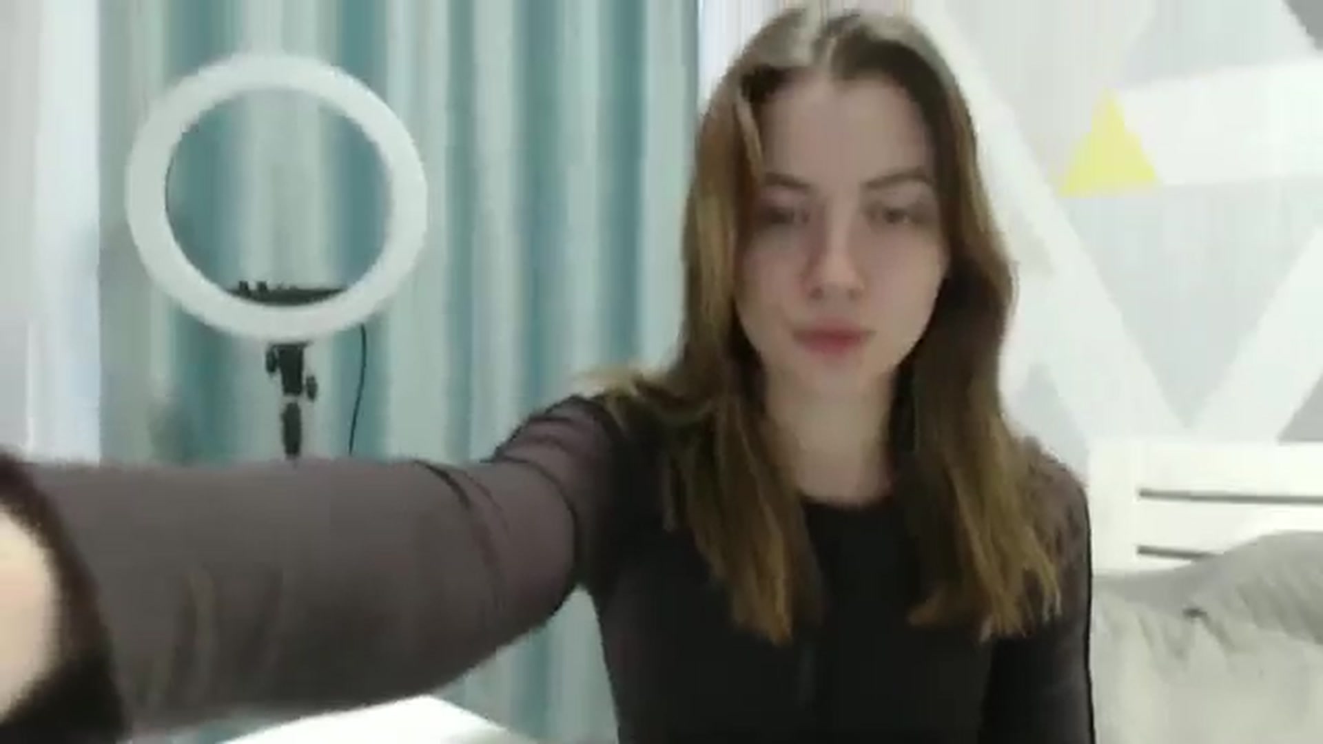 Gallery image thumbnail from Sulfate0's myfreecams stream on, 12/06/2024, 11:37 image 7 of 20