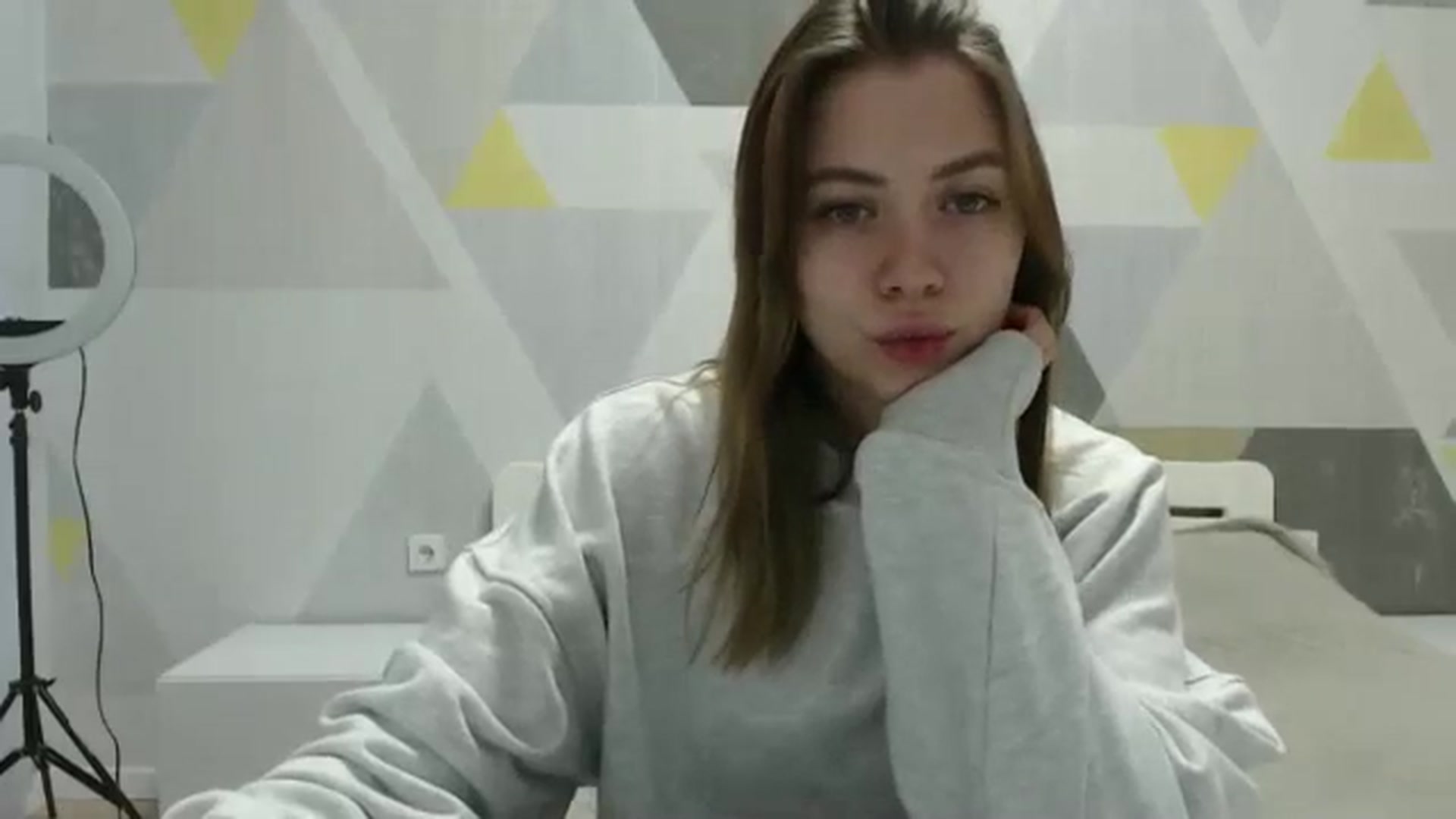Gallery image thumbnail from Sulfate0's myfreecams stream on, 12/08/2024, 08:51 image 10 of 20