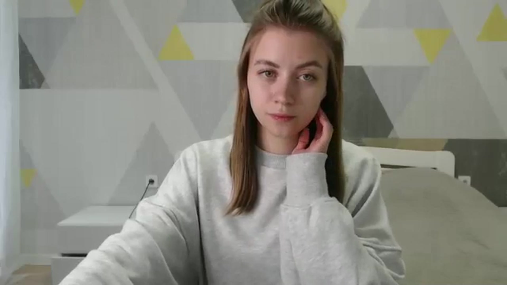 Gallery image thumbnail from Sulfate0's myfreecams stream on, 12/15/2024, 09:33 image 19 of 20