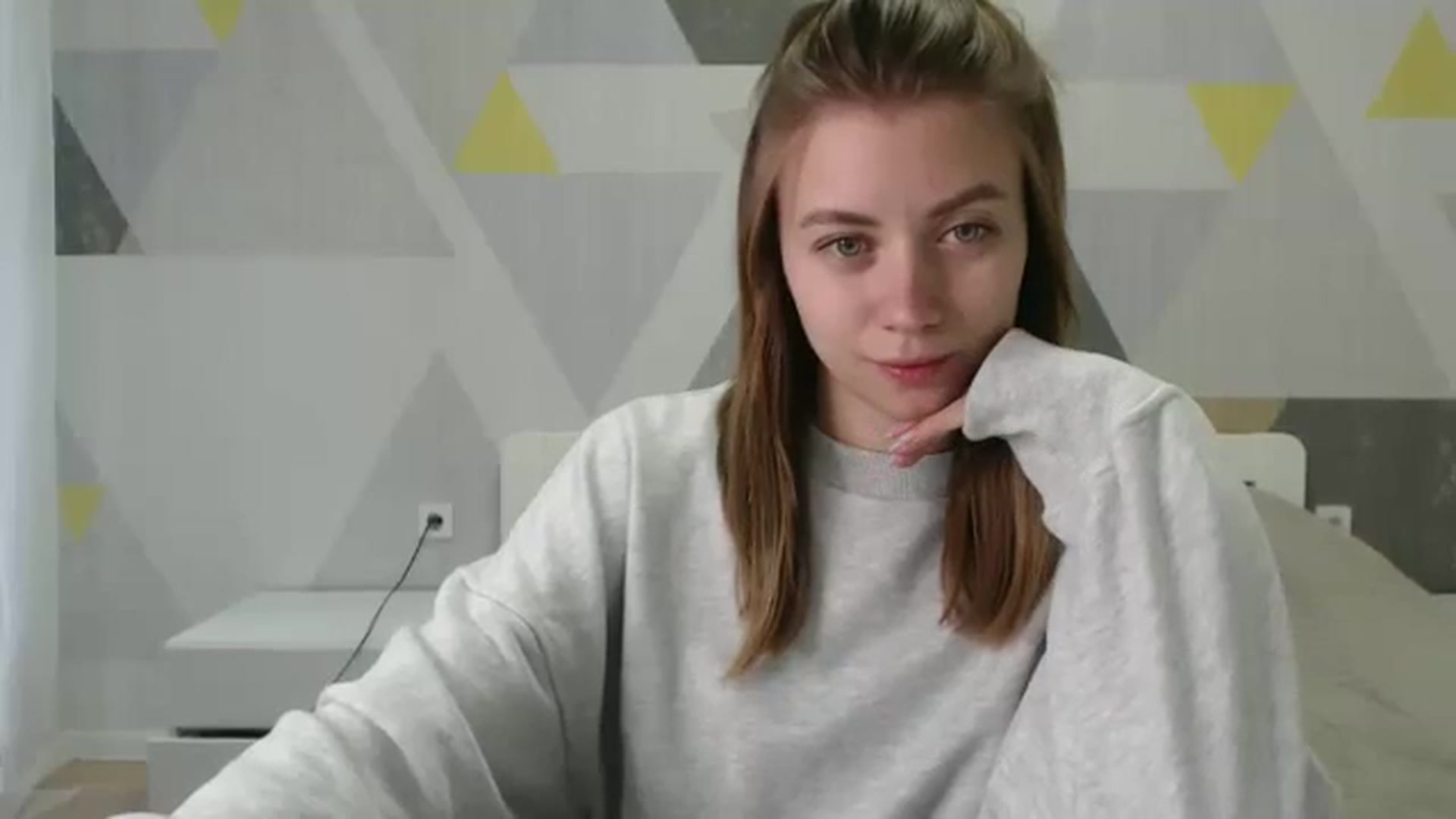 Gallery image thumbnail from Sulfate0's myfreecams stream on, 12/15/2024, 09:33 image 16 of 20