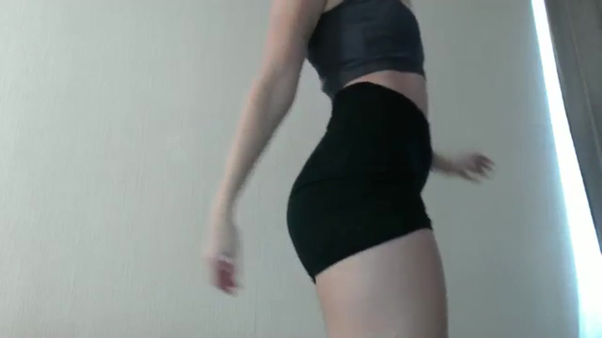 Gallery image thumbnail from Sulfate0's myfreecams stream on, 12/16/2024, 13:04 image 5 of 20