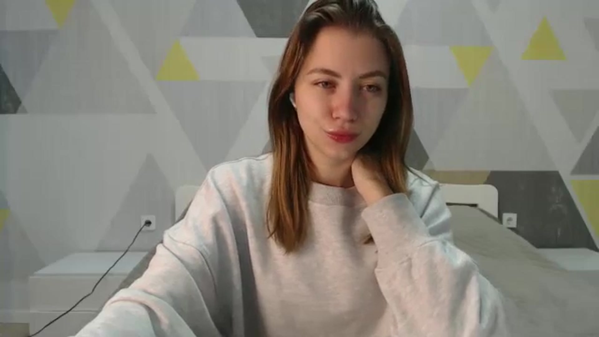 Gallery image thumbnail from Sulfate0's myfreecams stream on, 12/17/2024, 07:07 image 11 of 20