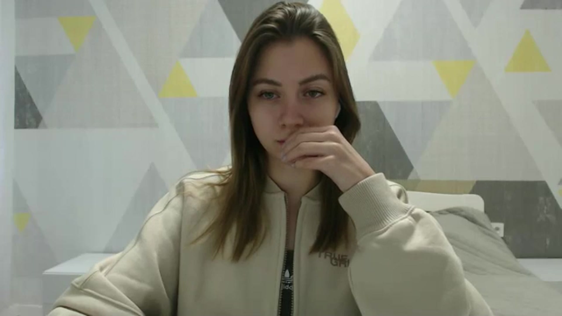 Gallery image thumbnail from Sulfate0's myfreecams stream on, 12/18/2024, 07:28 image 19 of 20