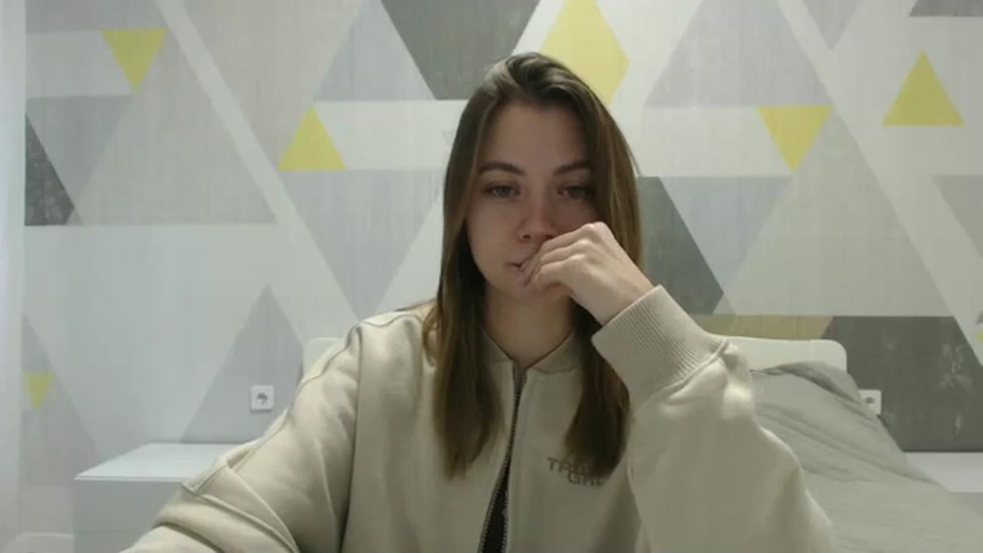 Gallery image thumbnail from Sulfate0's myfreecams stream on, 12/18/2024, 07:28 image 16 of 20
