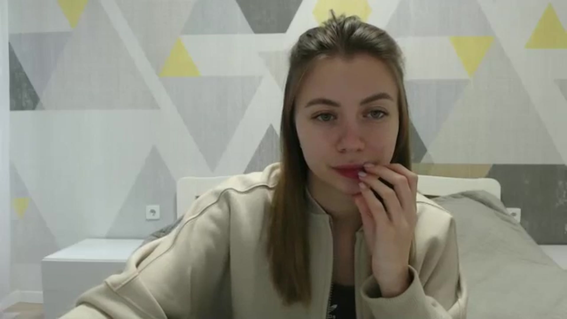 Gallery image thumbnail from Sulfate0's myfreecams stream on, 12/18/2024, 08:22 image 18 of 20