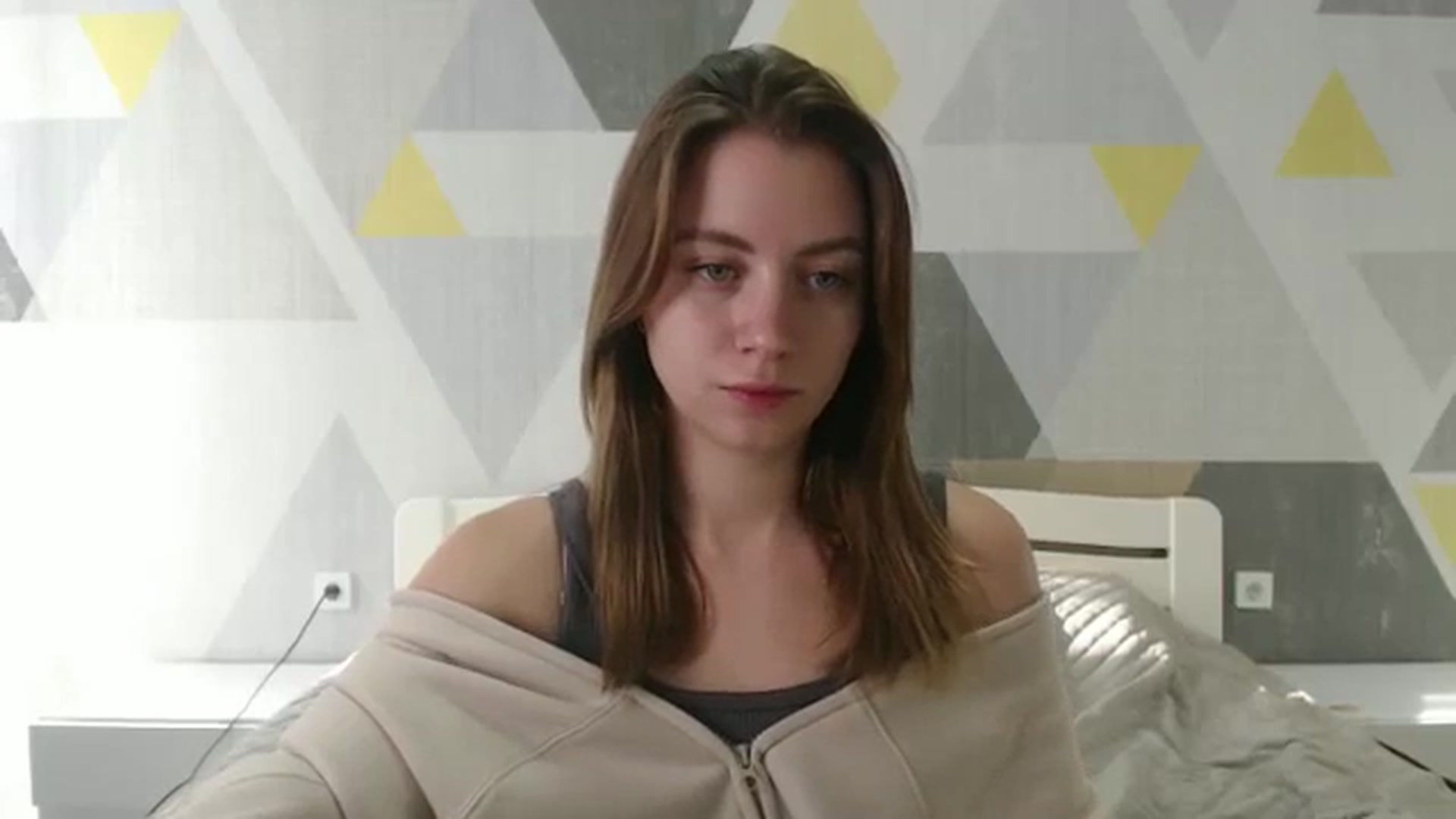 Gallery image thumbnail from Sulfate0's myfreecams stream on, 12/20/2024, 10:37 image 16 of 20