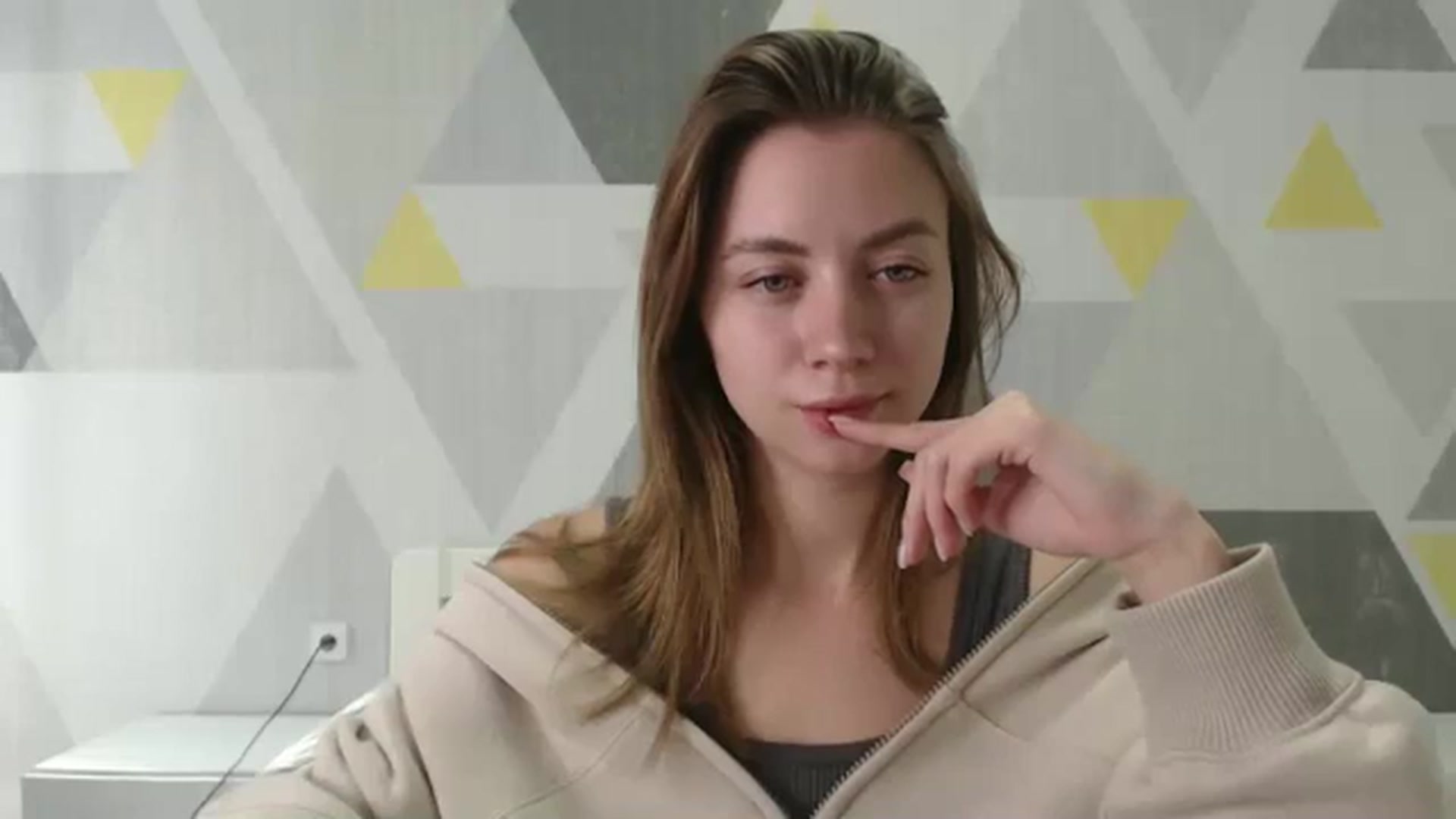 Gallery image thumbnail from Sulfate0's myfreecams stream on, 12/20/2024, 11:29 image 12 of 20