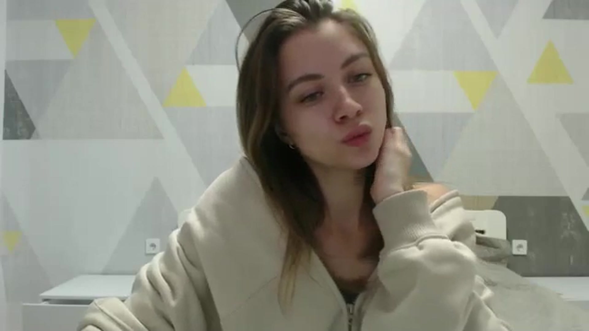 Gallery image thumbnail from Sulfate0's myfreecams stream on, 12/21/2024, 09:41 image 8 of 20