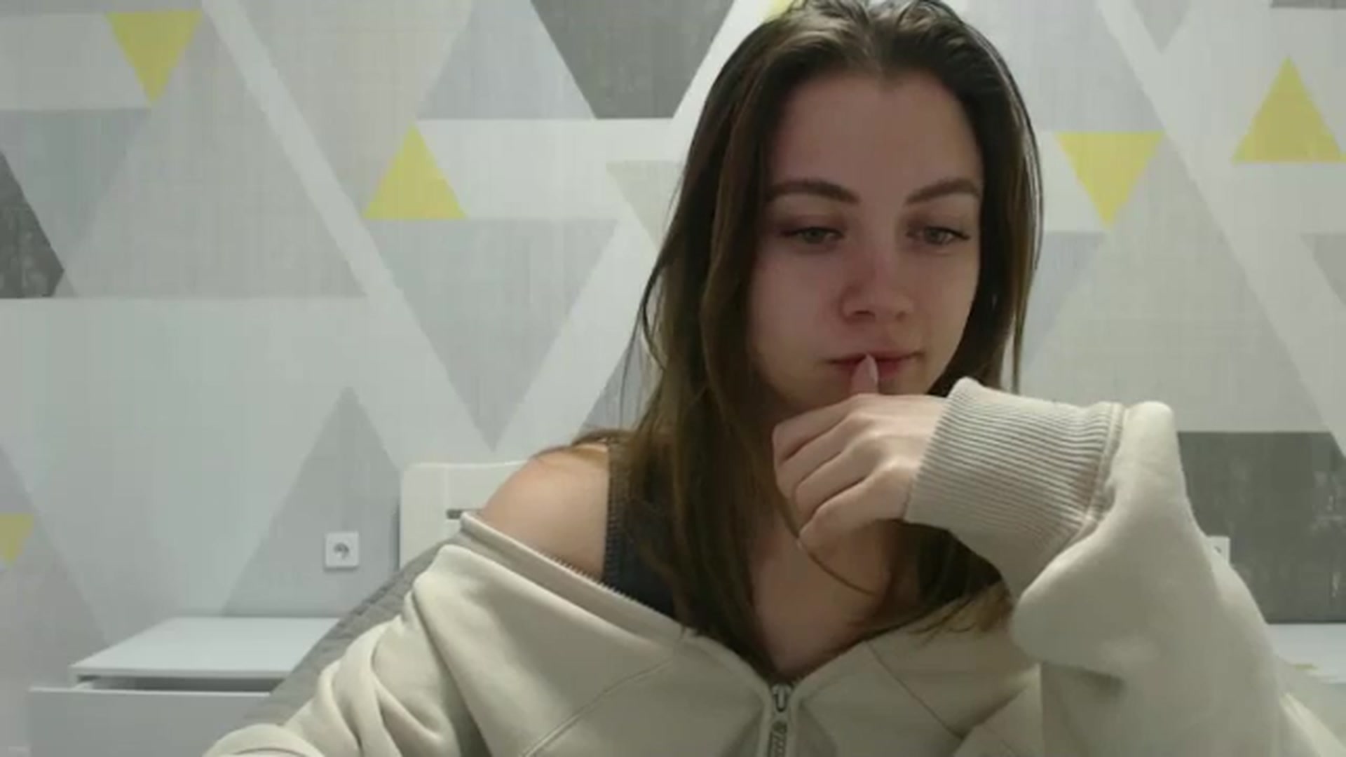 Gallery image thumbnail from Sulfate0's myfreecams stream on, 12/21/2024, 10:49 image 16 of 20