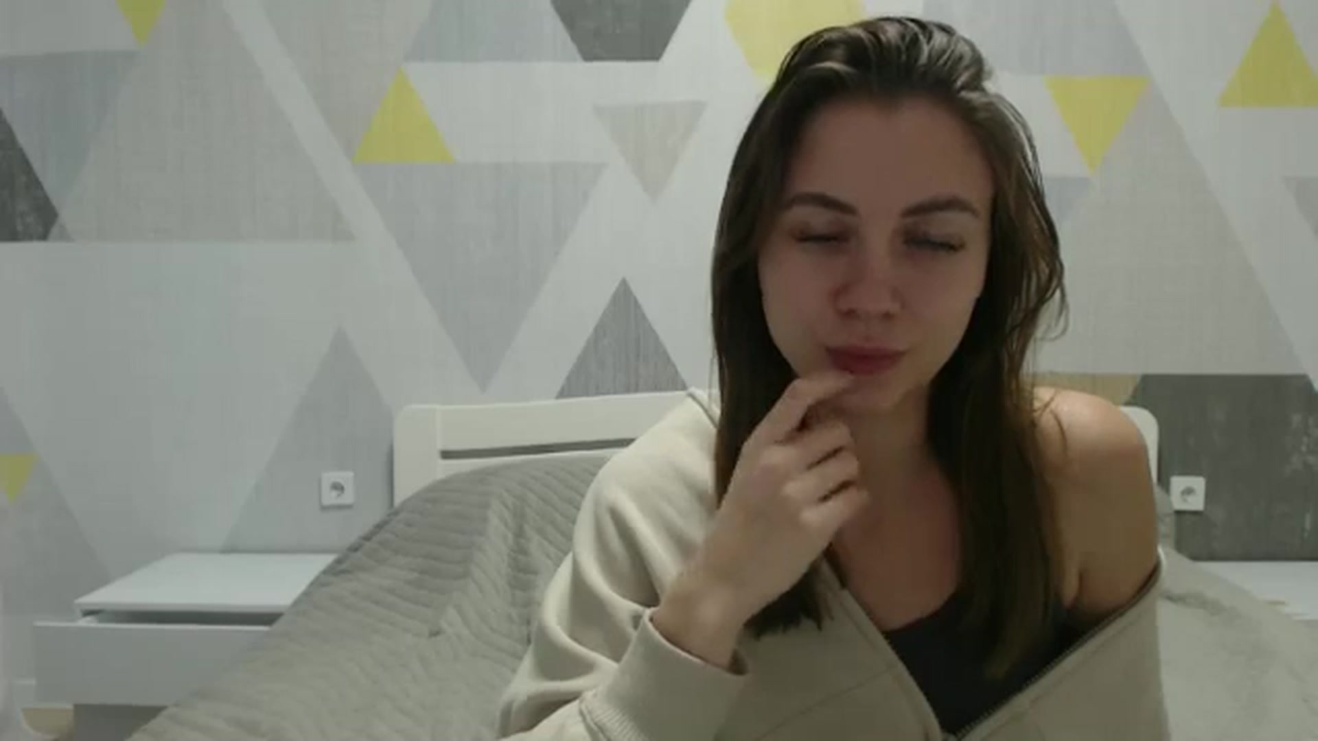 Gallery image thumbnail from Sulfate0's myfreecams stream on, 12/21/2024, 10:49 image 19 of 20