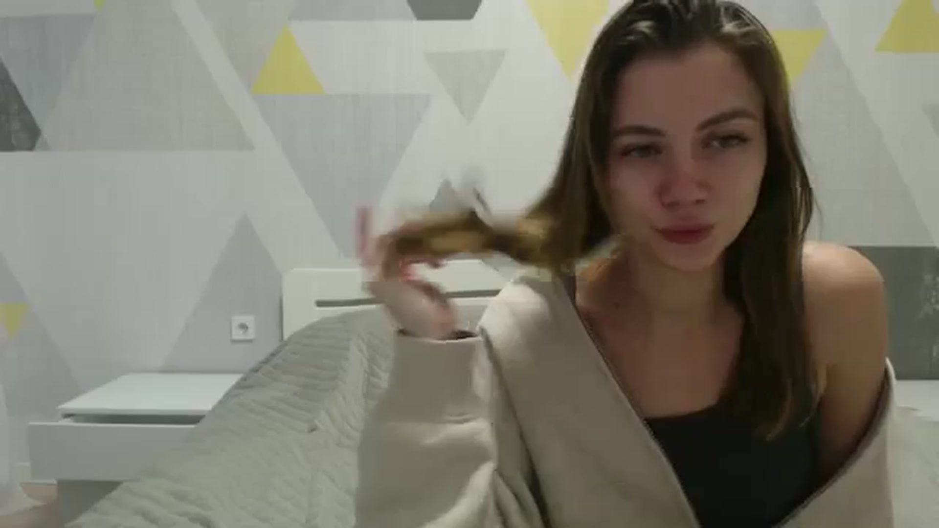 Gallery image thumbnail from Sulfate0's myfreecams stream on, 12/21/2024, 10:49 image 9 of 20