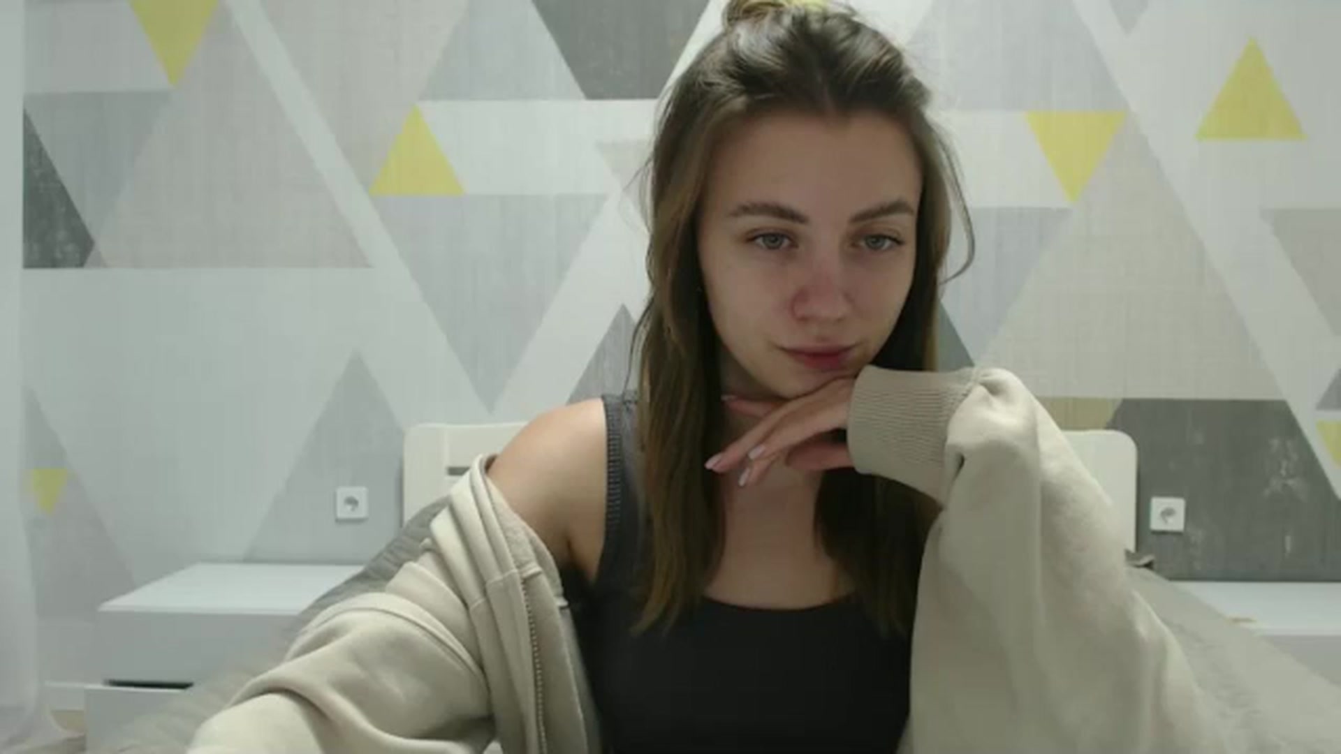 Gallery image thumbnail from Sulfate0's myfreecams stream on, 12/23/2024, 09:36 image 10 of 20