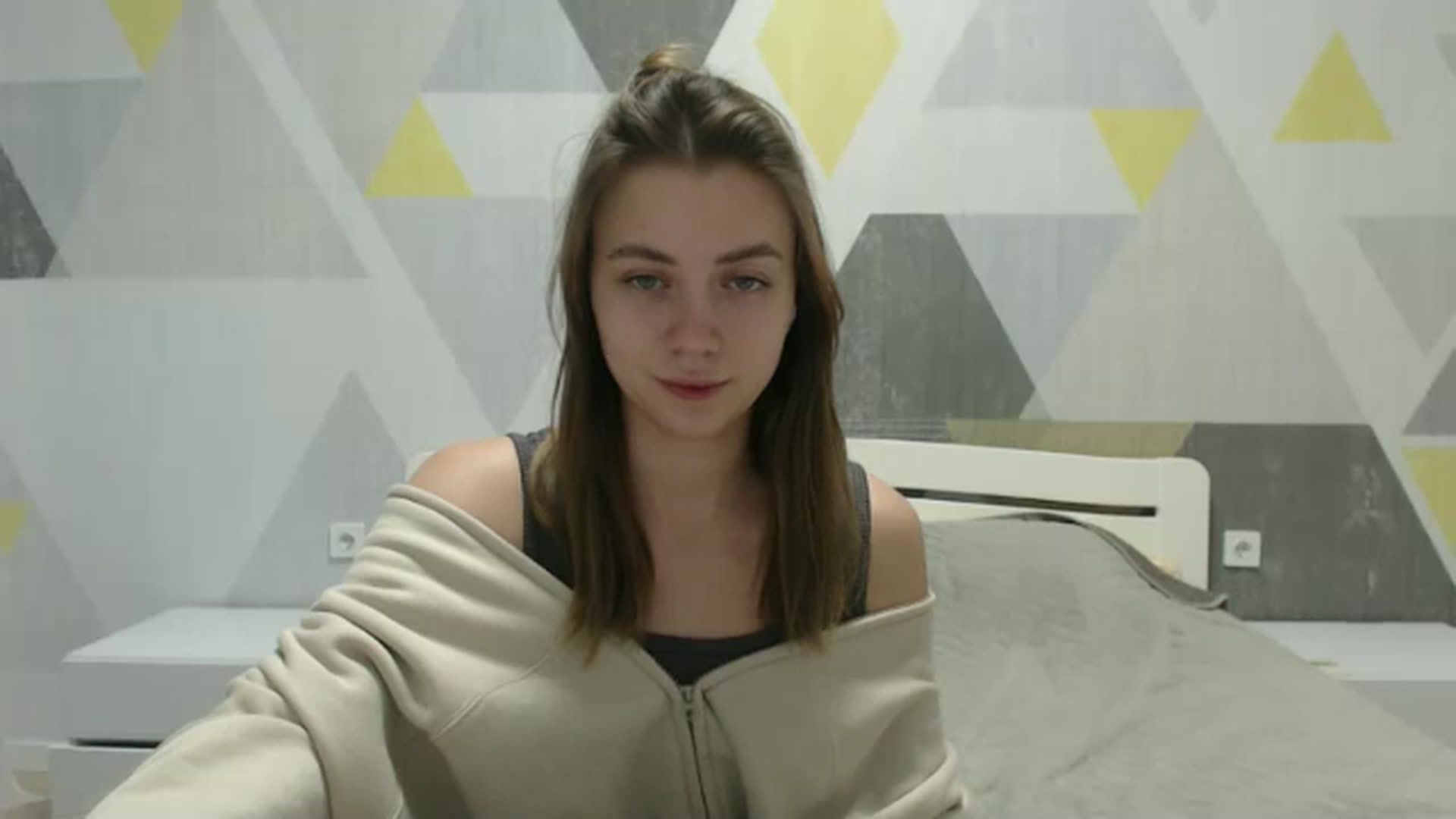 Gallery image thumbnail from Sulfate0's myfreecams stream on, 12/23/2024, 11:34 image 17 of 20
