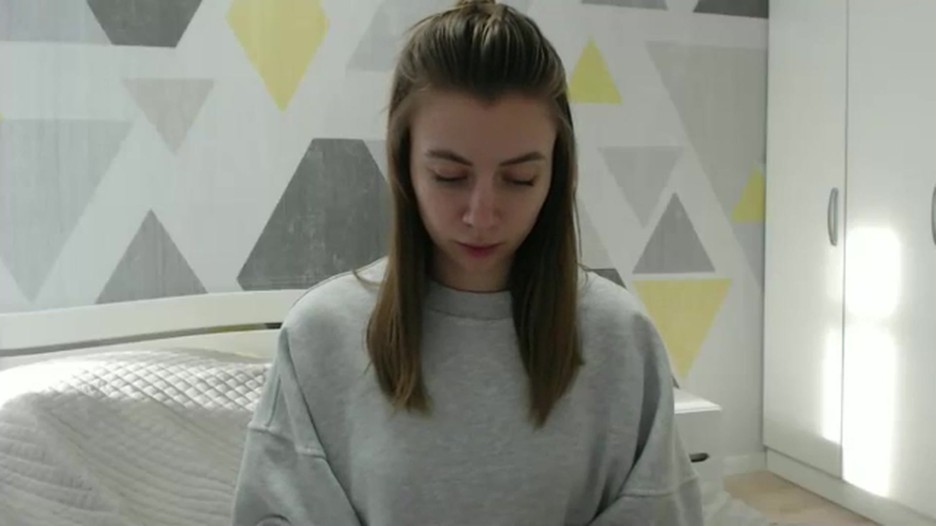 Gallery image thumbnail from Sulfate0's myfreecams stream on, 12/24/2024, 10:39 image 17 of 20