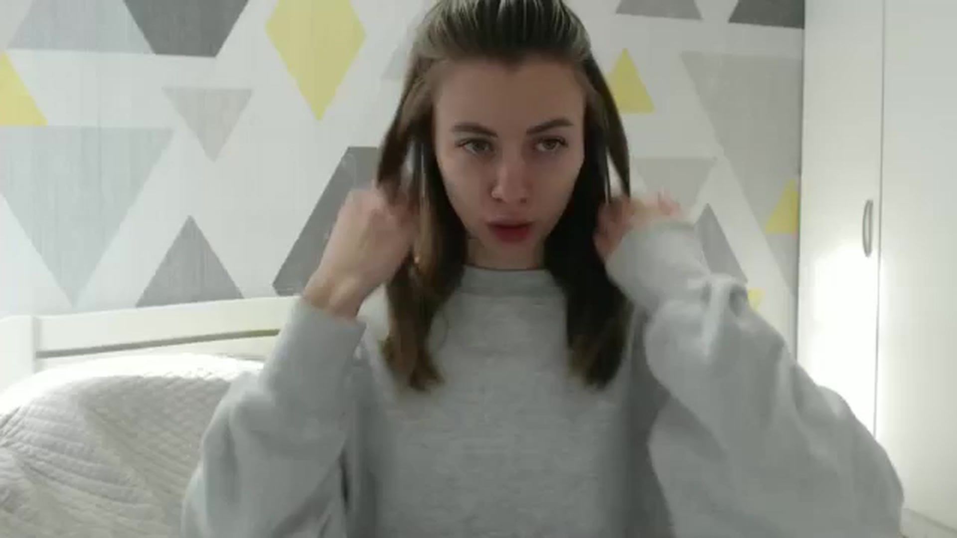 Gallery image thumbnail from Sulfate0's myfreecams stream on, 12/24/2024, 10:39 image 1 of 20