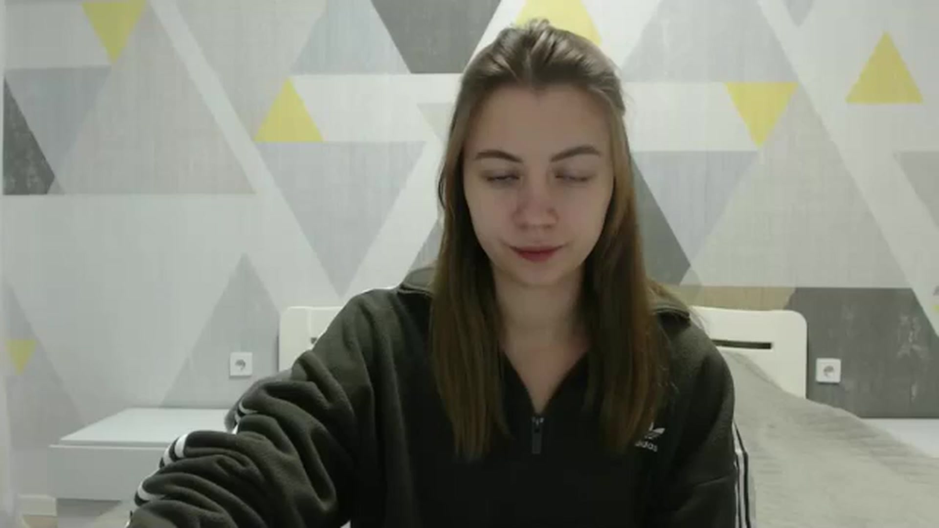 Gallery image thumbnail from Sulfate0's myfreecams stream on, 12/27/2024, 07:44 image 17 of 20