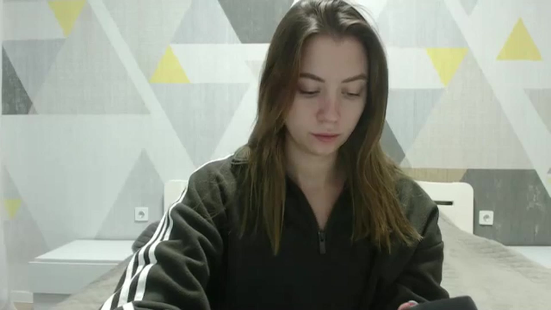 Gallery image thumbnail from Sulfate0's myfreecams stream on, 12/27/2024, 07:44 image 8 of 20