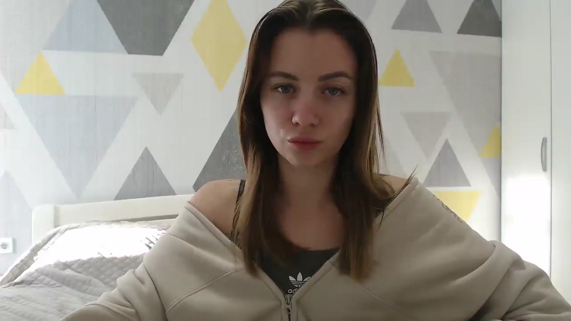 Gallery image thumbnail from Sulfate0's myfreecams stream on, 01/02/2025, 10:41 image 13 of 20