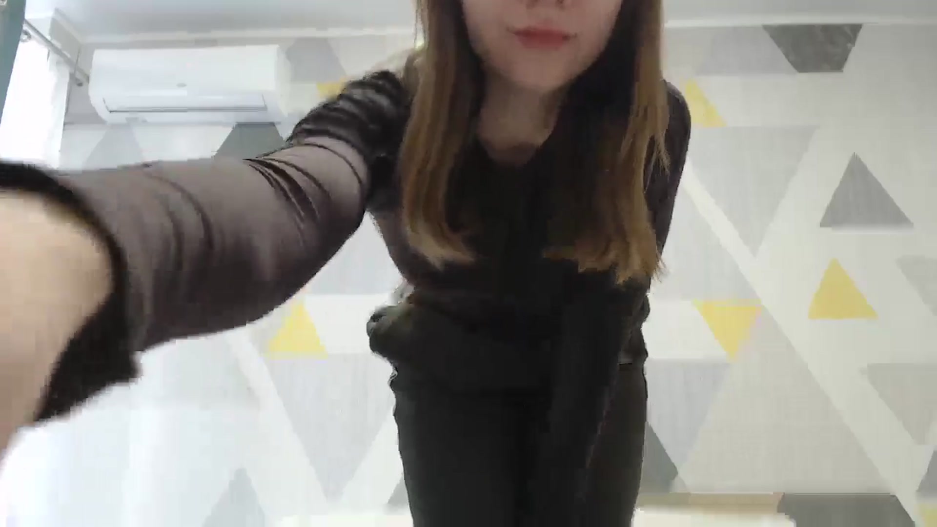 Gallery image thumbnail from Sulfate0's myfreecams stream on, 01/03/2025, 08:36 image 13 of 20