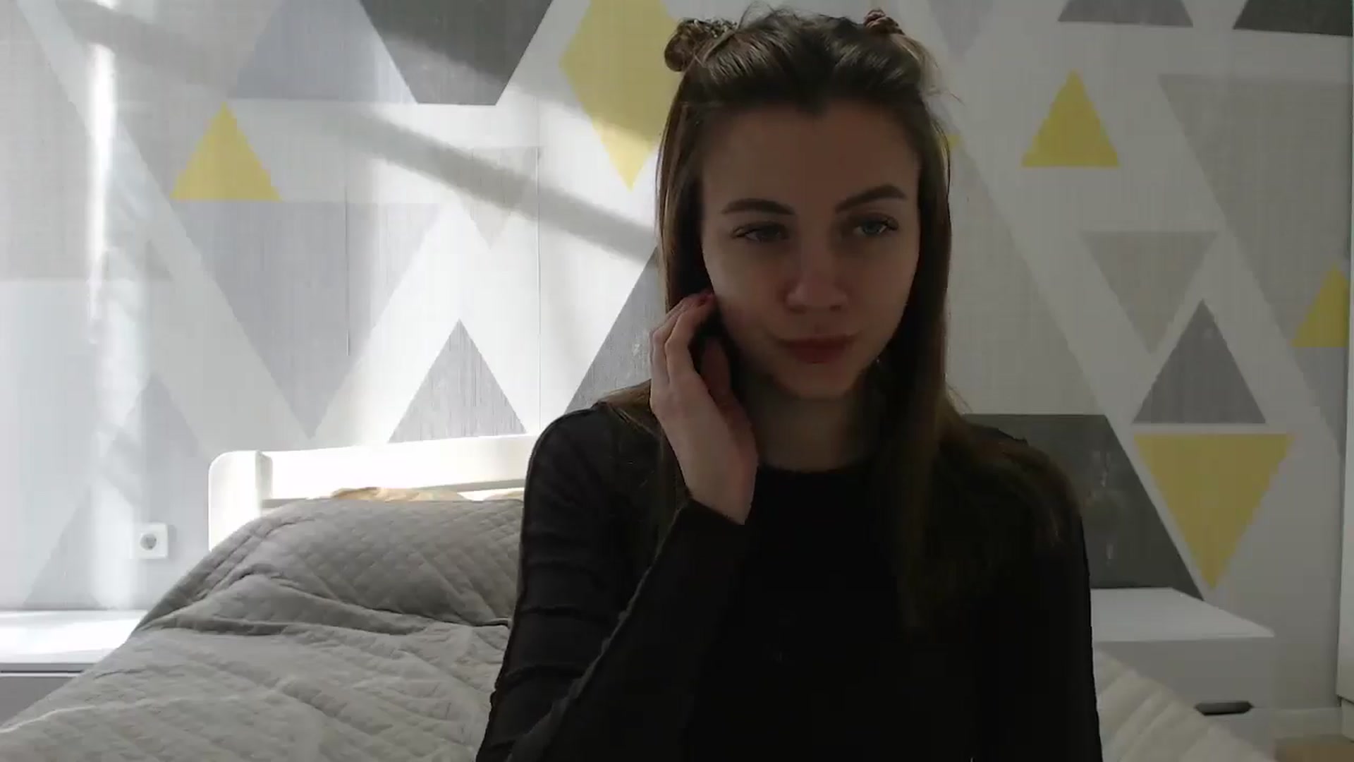 Gallery image thumbnail from Sulfate0's myfreecams stream on, 01/03/2025, 09:41 image 16 of 20