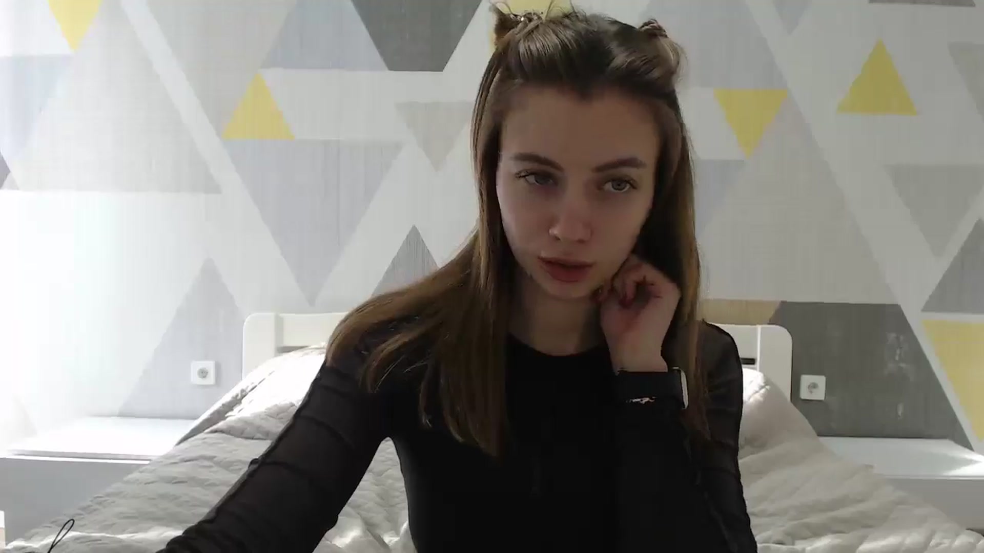 Gallery image thumbnail from Sulfate0's myfreecams stream on, 01/03/2025, 10:32 image 14 of 20