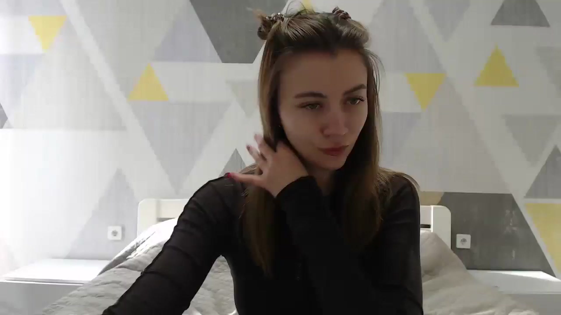 Gallery image thumbnail from Sulfate0's myfreecams stream on, 01/03/2025, 10:32 image 1 of 20