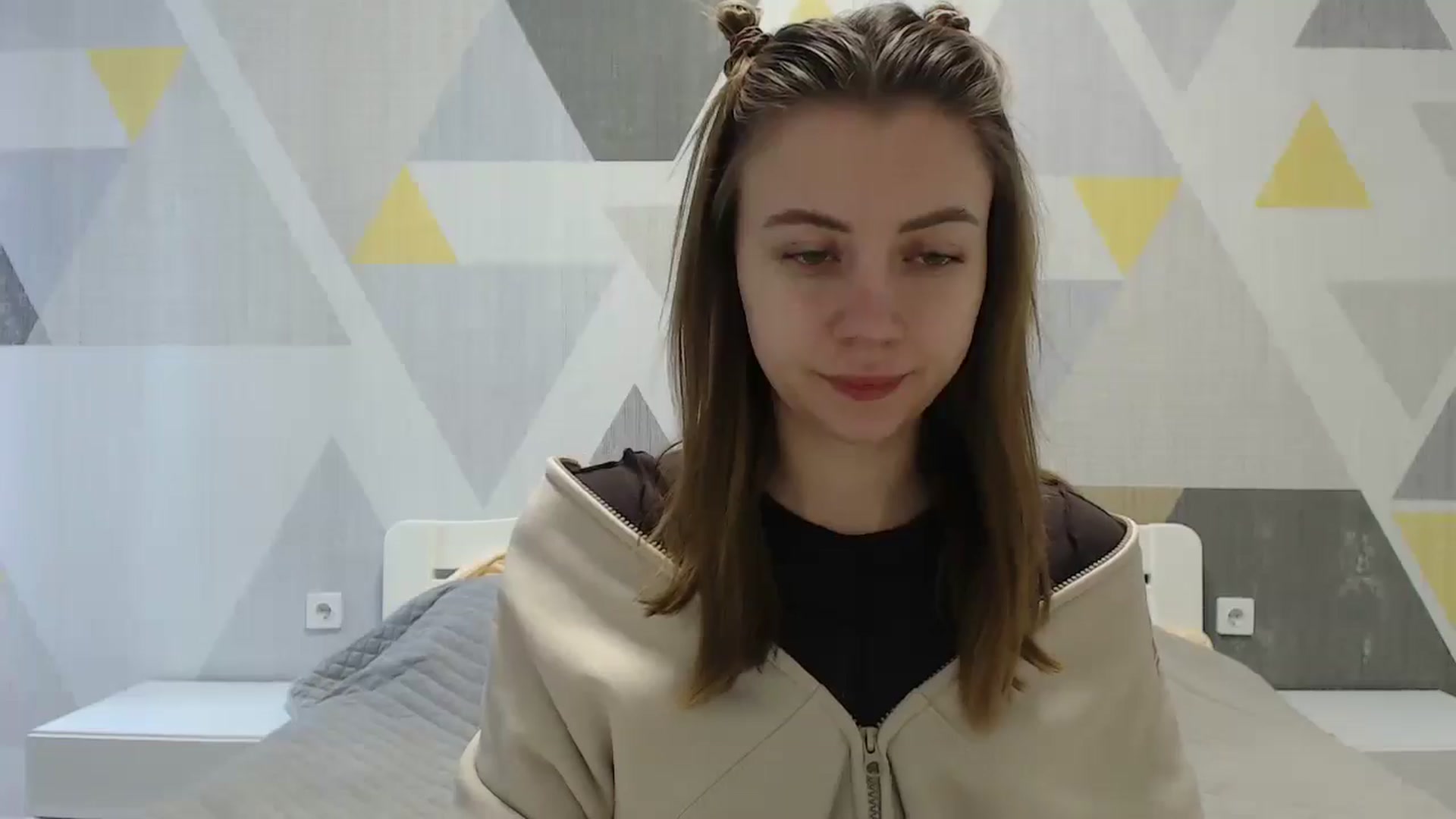 Gallery image thumbnail from Sulfate0's myfreecams stream on, 01/04/2025, 08:01 image 15 of 20