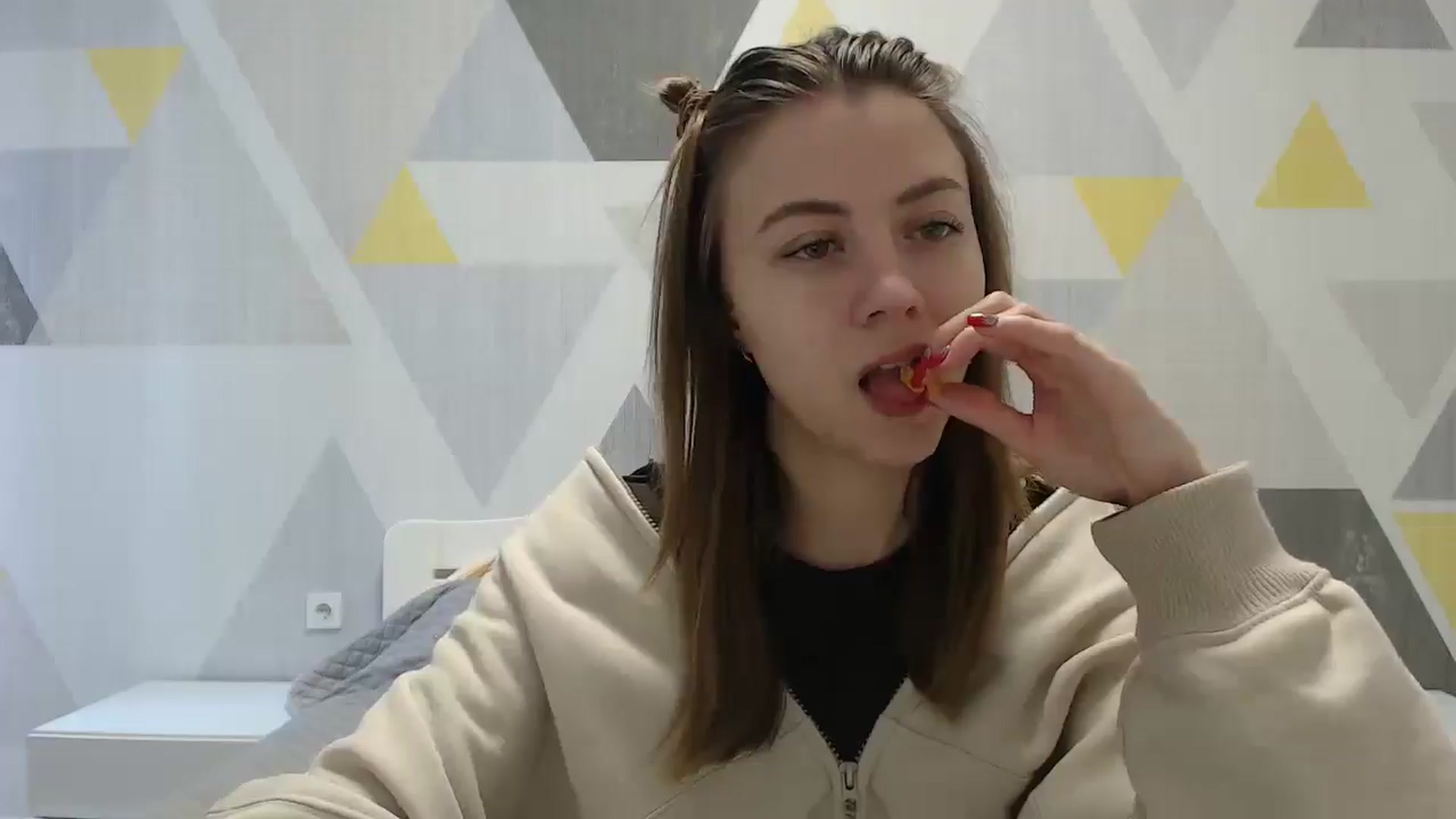 Gallery image thumbnail from Sulfate0's myfreecams stream on, 01/04/2025, 08:01 image 19 of 20