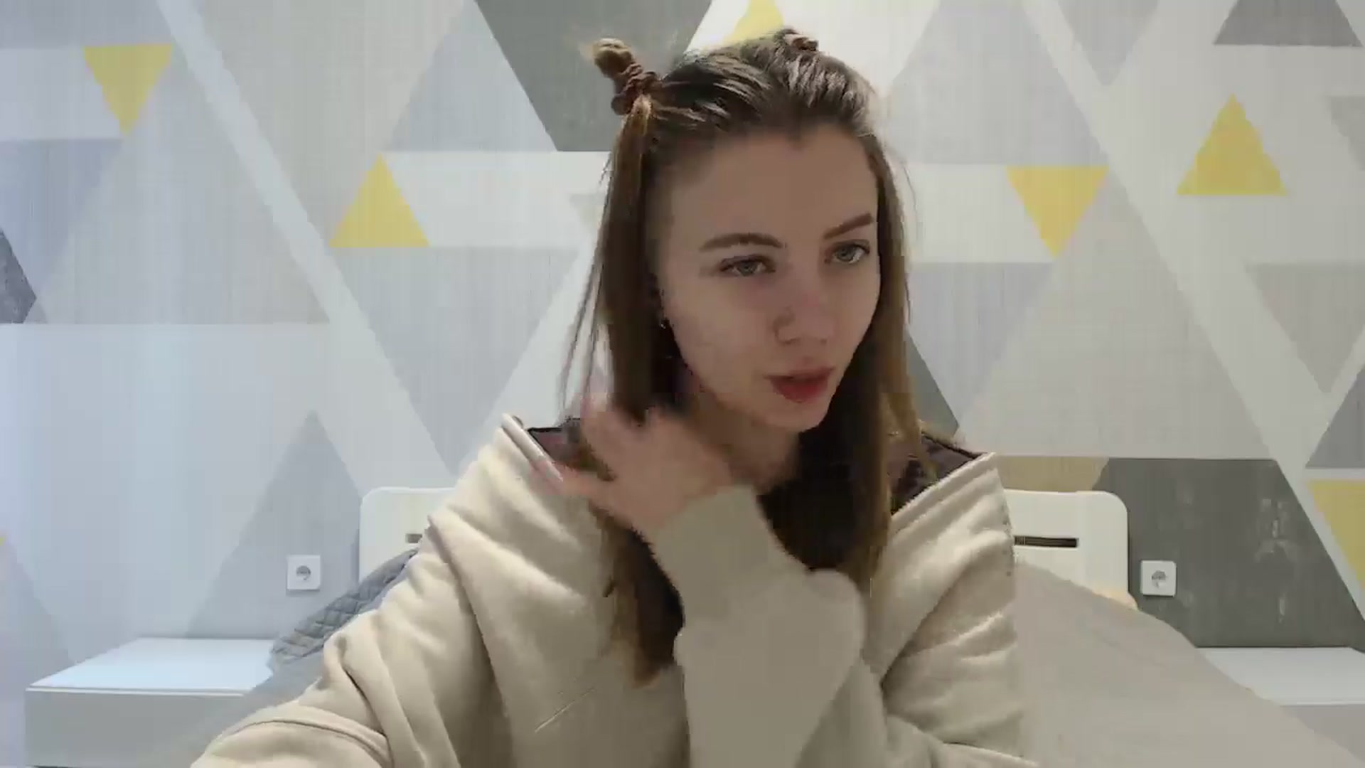 Gallery image thumbnail from Sulfate0's myfreecams stream on, 01/04/2025, 08:01 image 12 of 20