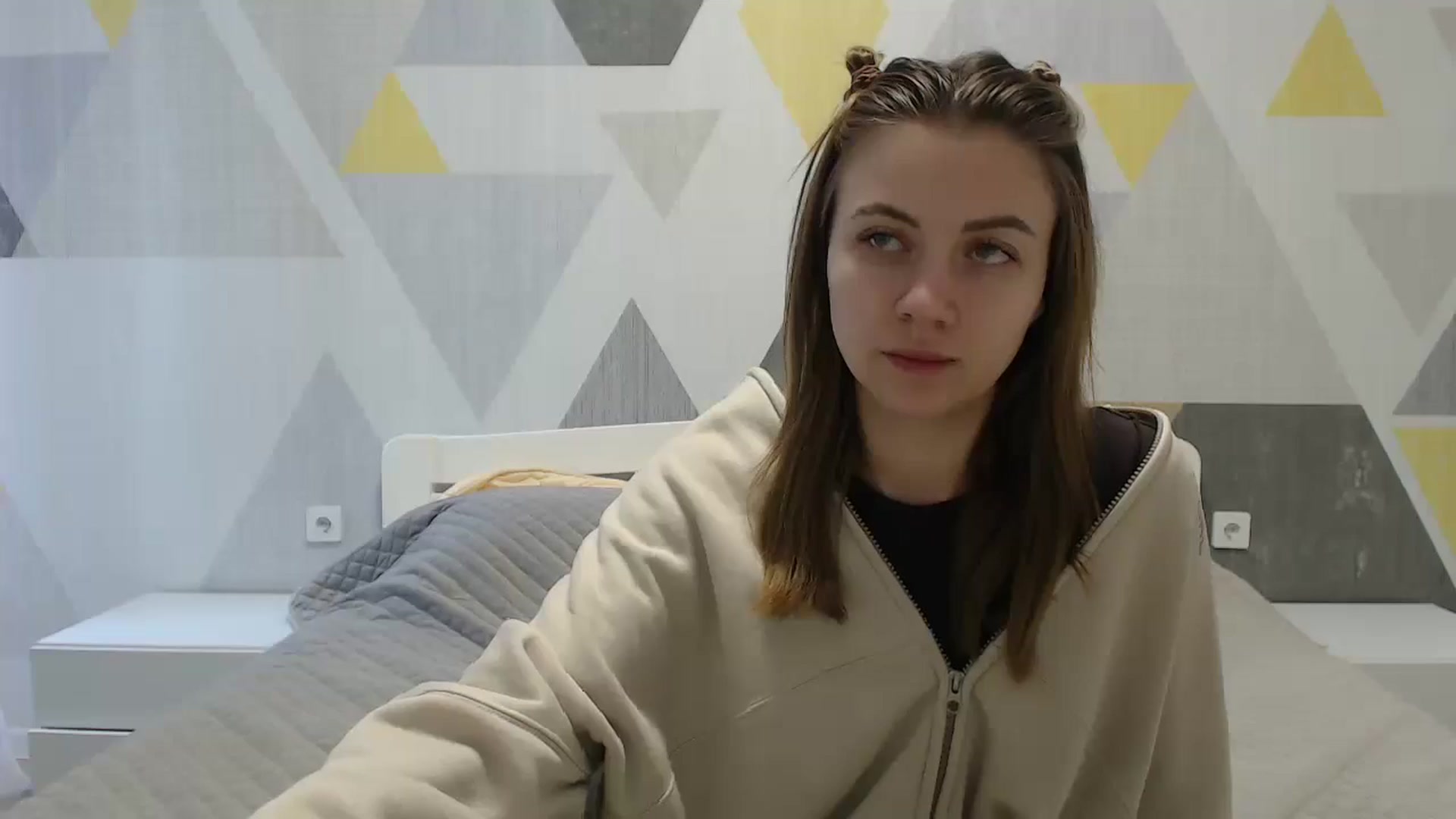 Gallery image thumbnail from Sulfate0's myfreecams stream on, 01/04/2025, 08:20 image 19 of 20