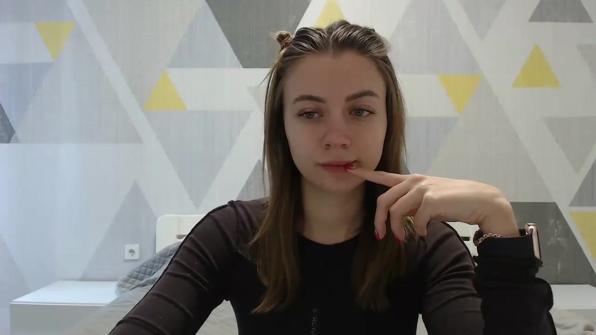 Gallery image thumbnail from Sulfate0's myfreecams stream on, 01/04/2025, 08:45 image 2 of 20
