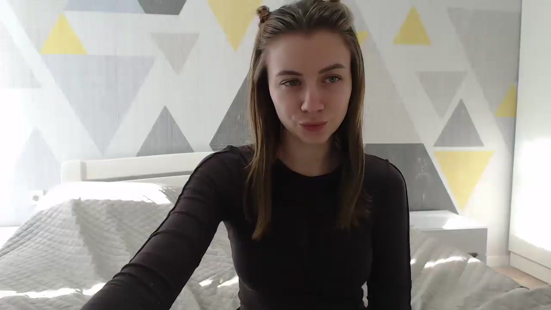 Gallery image thumbnail from Sulfate0's myfreecams stream on, 01/04/2025, 10:38 image 12 of 20