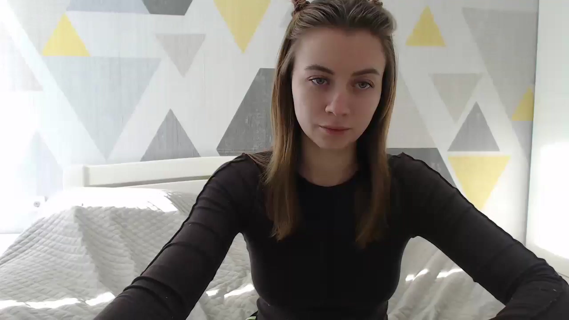 Gallery image thumbnail from Sulfate0's myfreecams stream on, 01/04/2025, 10:38 image 13 of 20