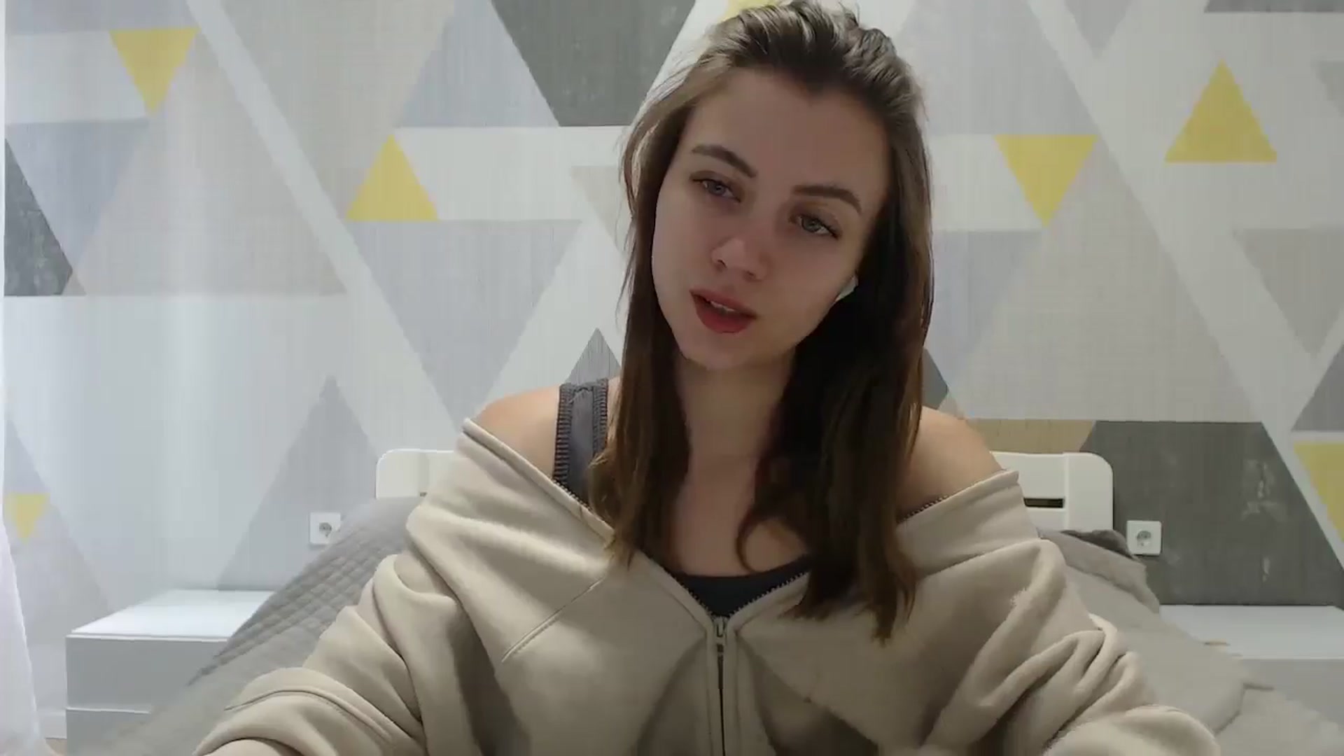 Gallery image thumbnail from Sulfate0's myfreecams stream on, 01/05/2025, 08:00 image 12 of 20