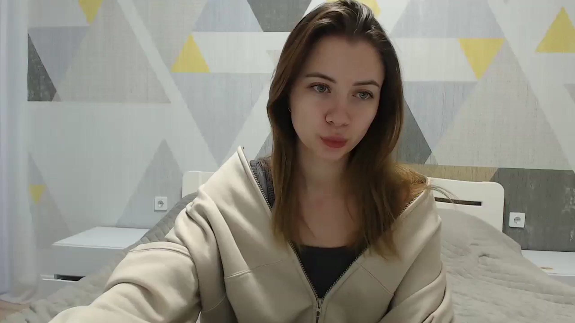 Gallery image thumbnail from Sulfate0's myfreecams stream on, 01/06/2025, 06:37 image 1 of 20