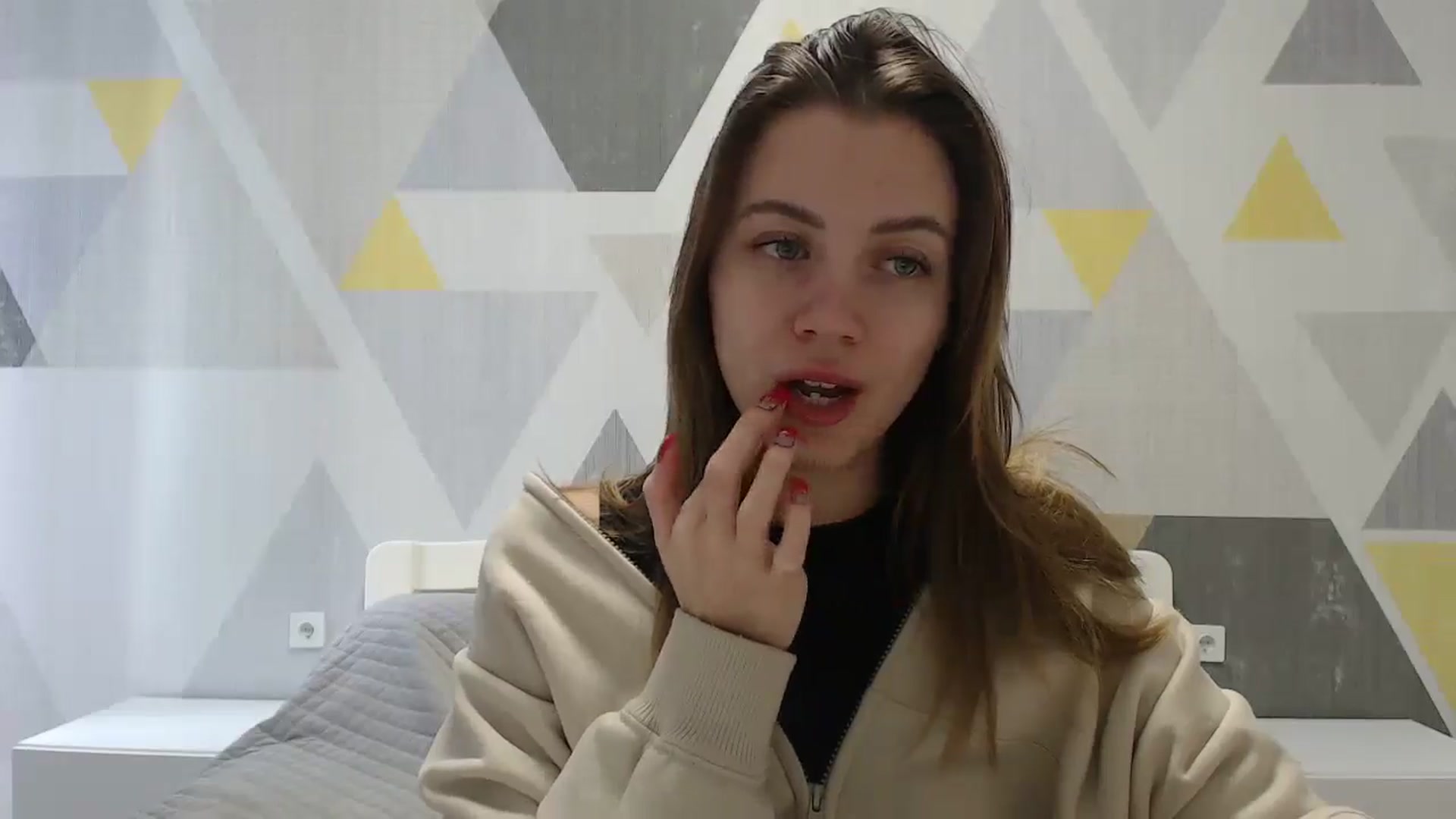 Gallery image thumbnail from Sulfate0's myfreecams stream on, 01/10/2025, 08:37 image 2 of 20
